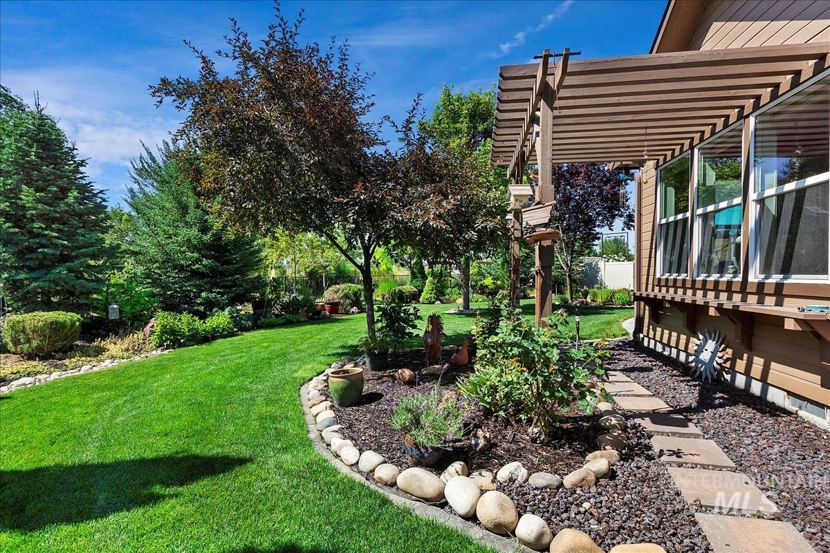 10621 W Kyoga Street