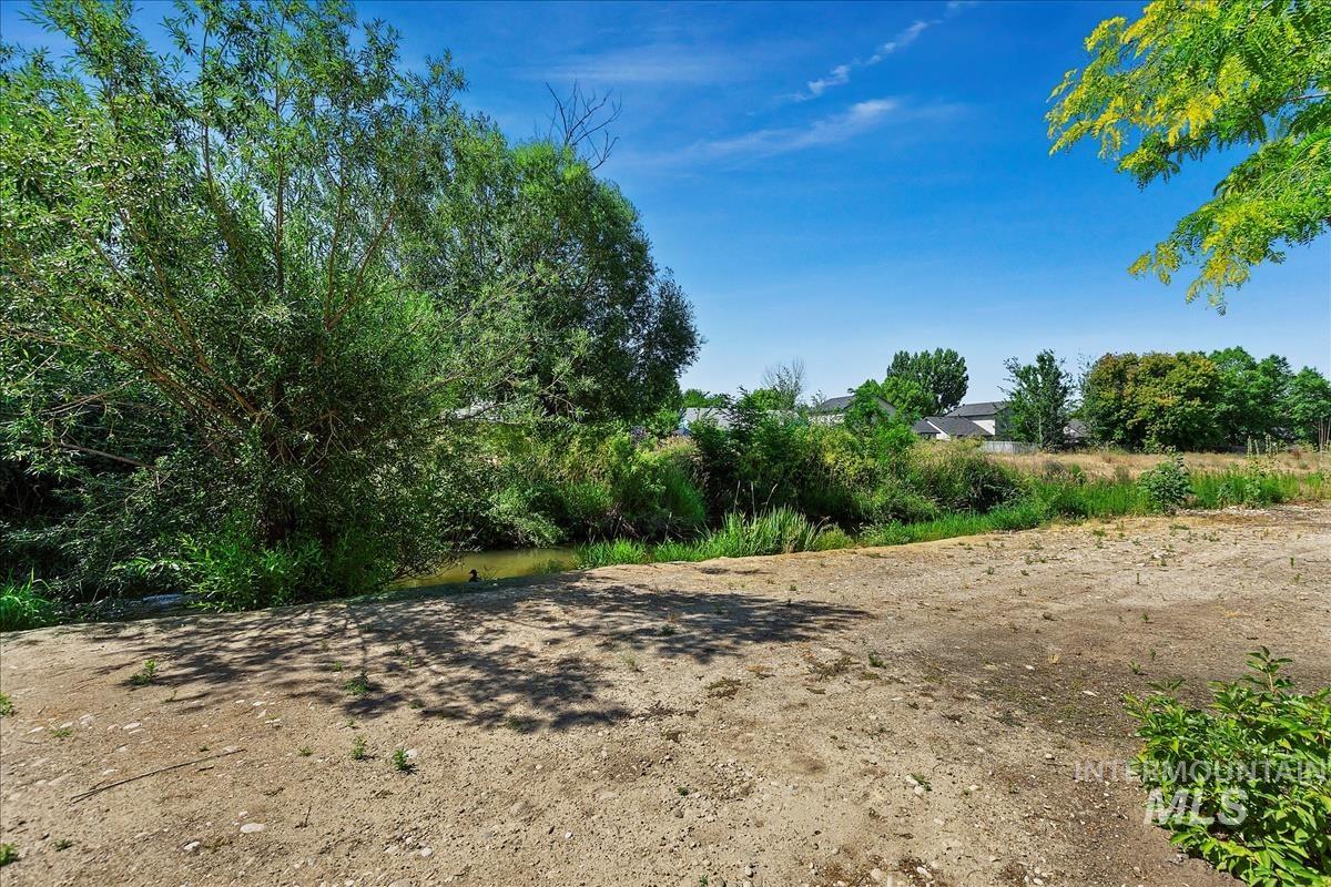 10621 W Kyoga Street