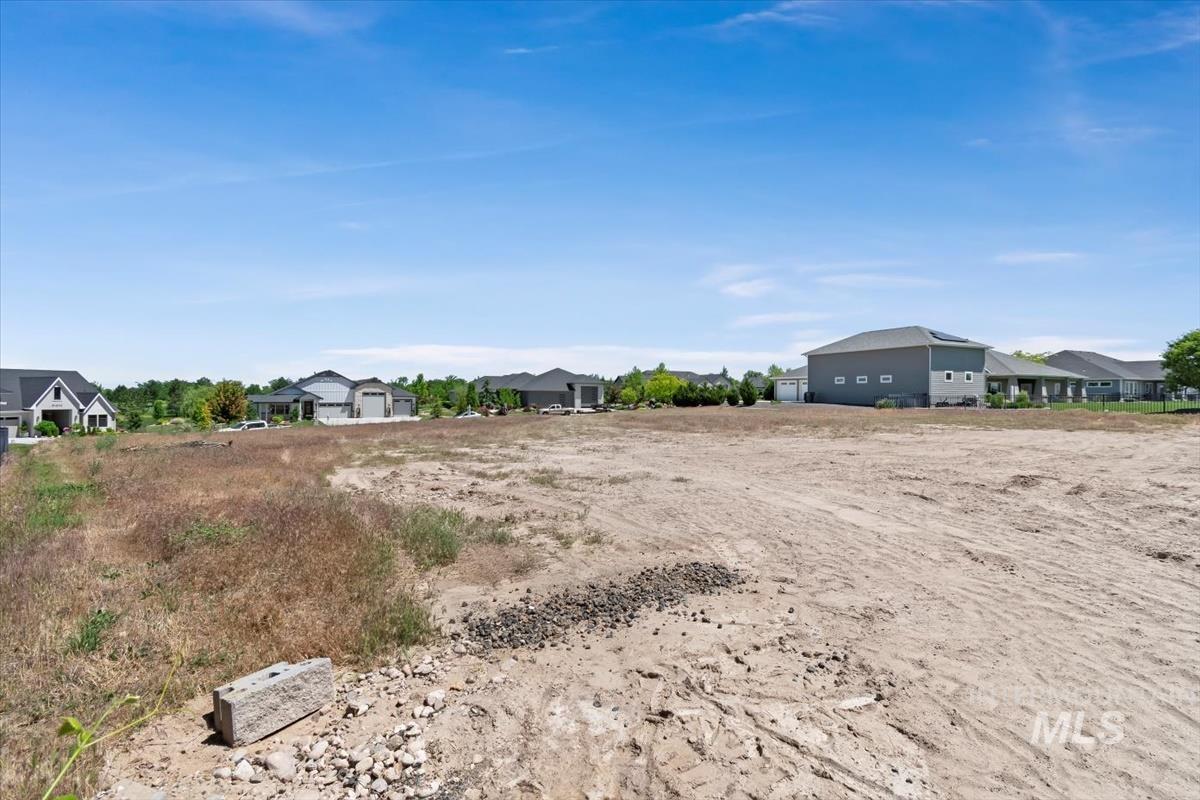 22625 Aura Vista Way