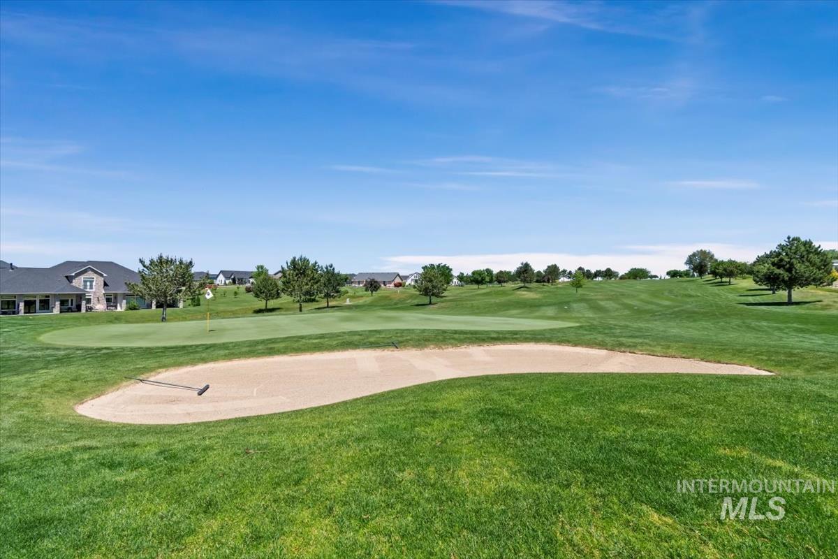 22625 Aura Vista Way