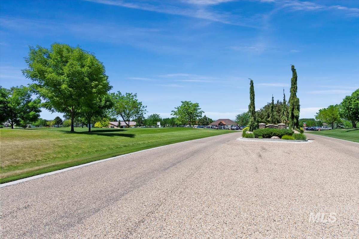 22625 Aura Vista Way