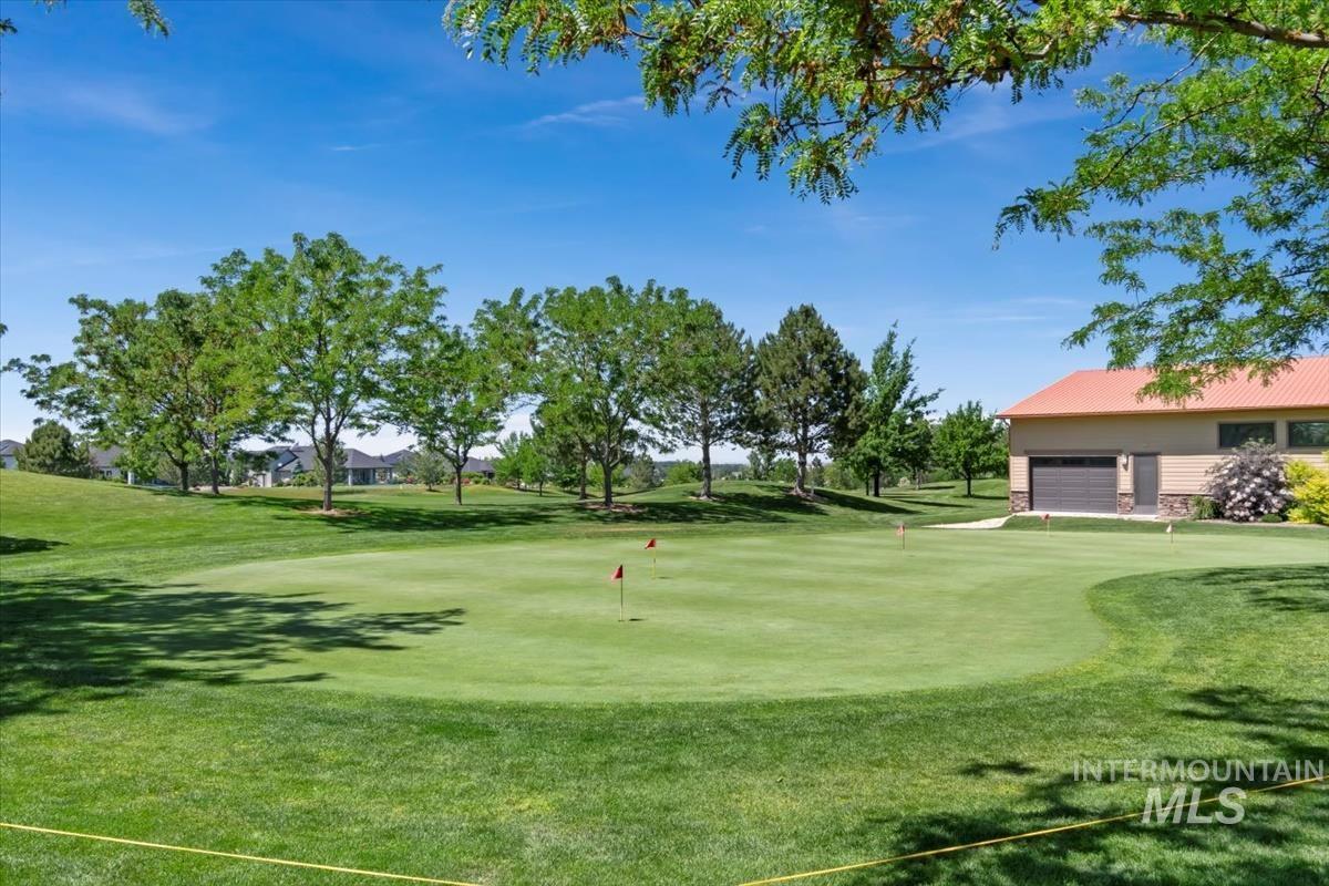 22625 Aura Vista Way