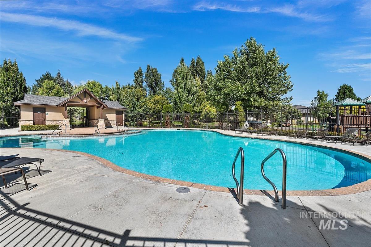 356 E Lake Briar Lane