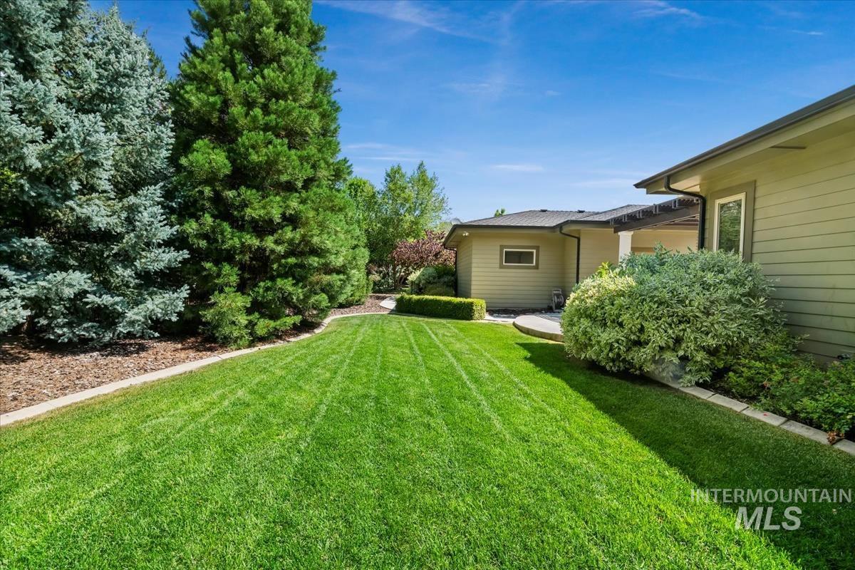 356 E Lake Briar Lane
