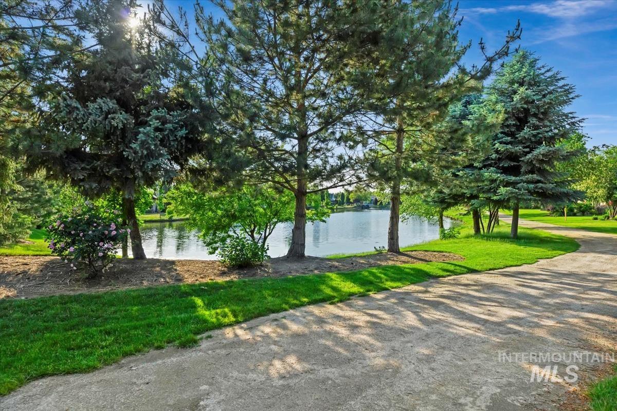 356 E Lake Briar Lane