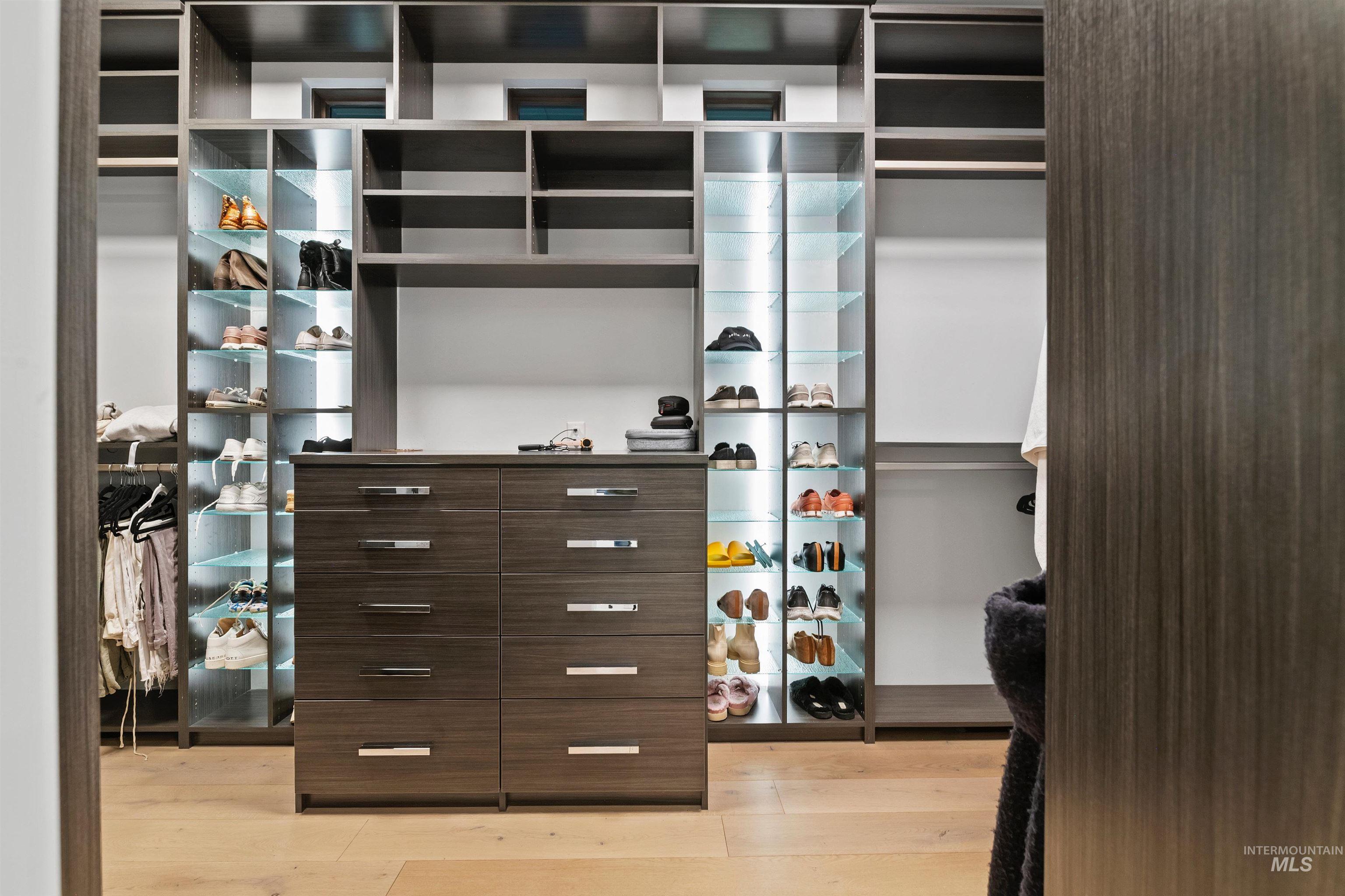 1436 W Windbreaker Lane