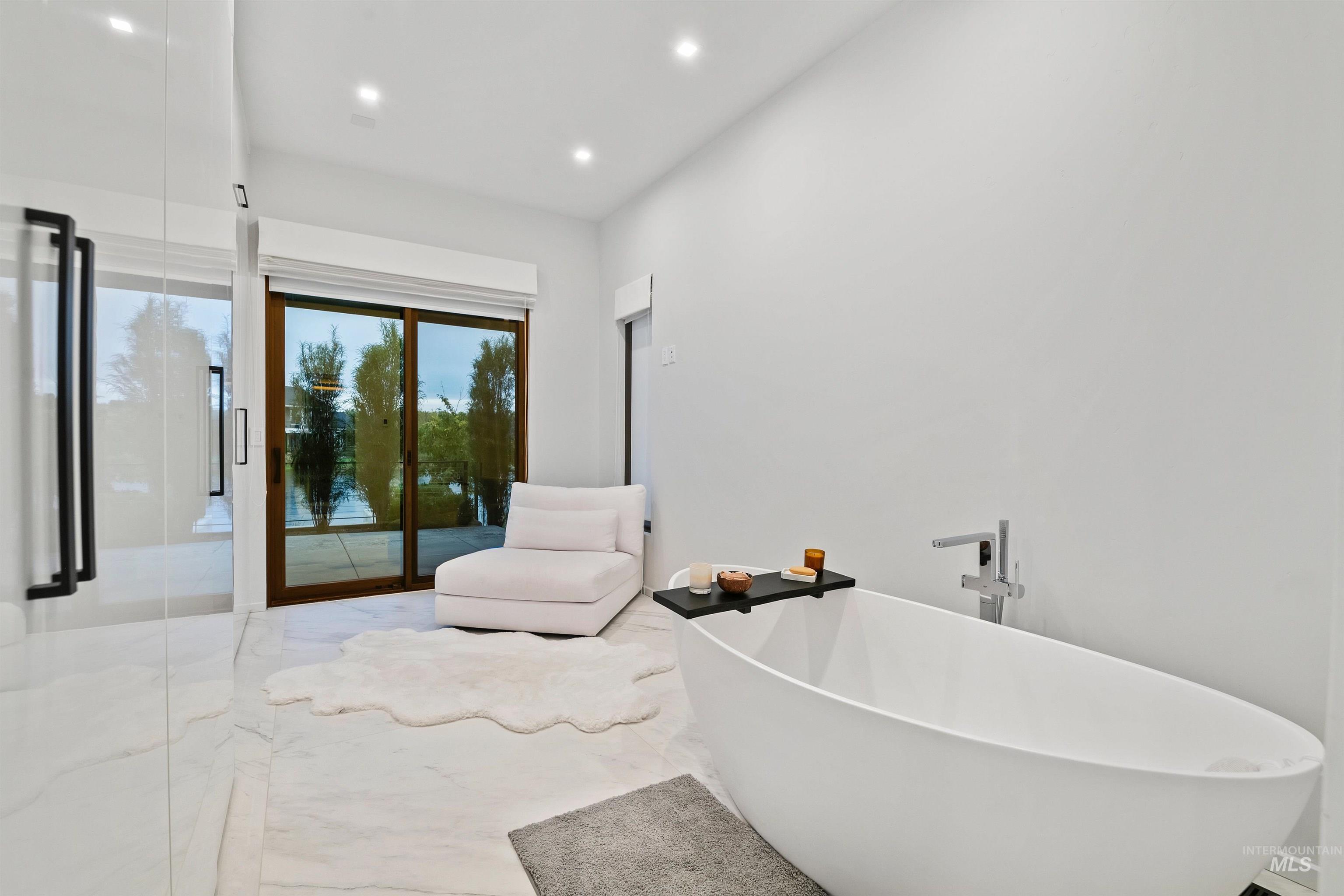 1436 W Windbreaker Lane