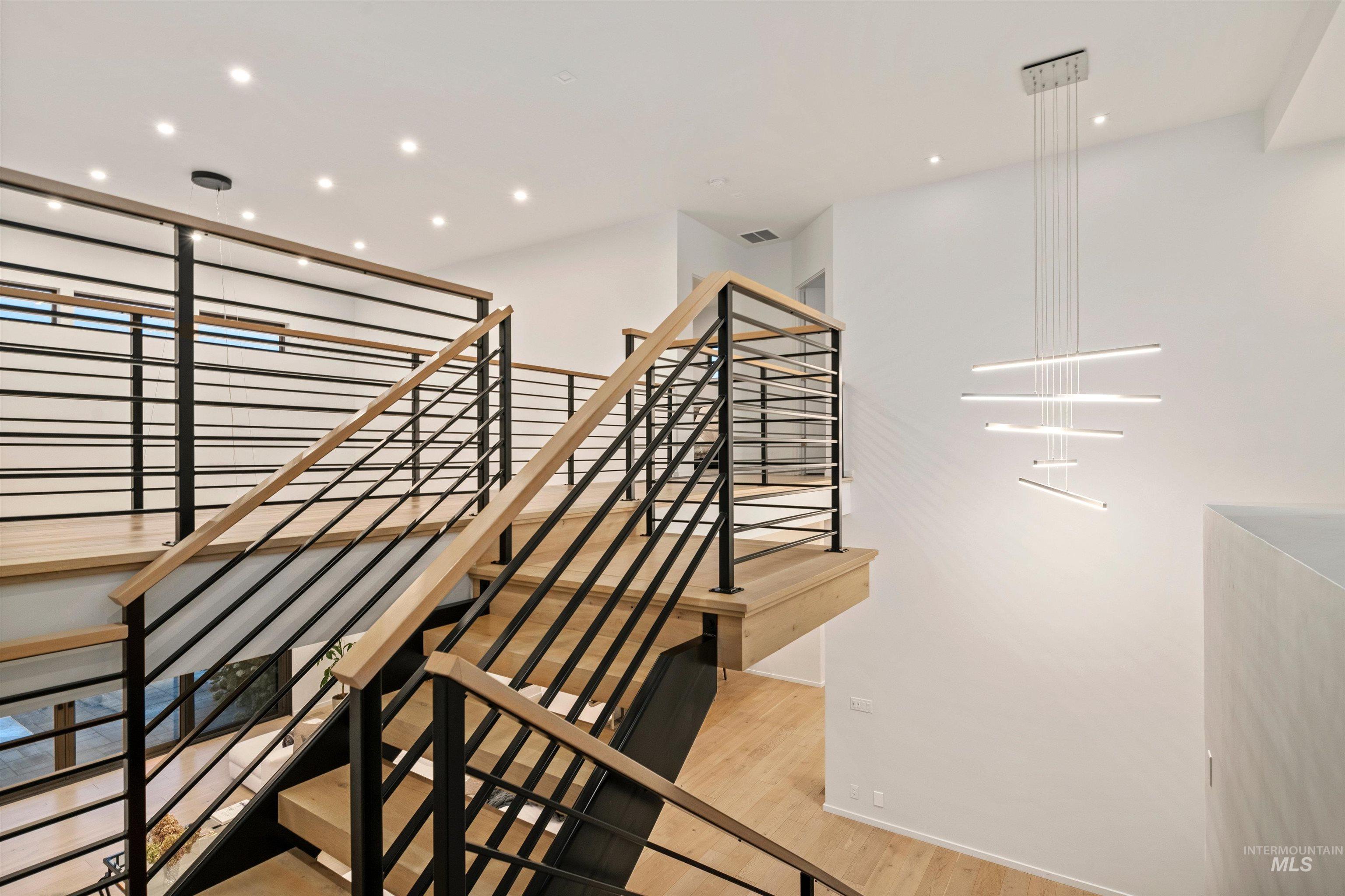 1436 W Windbreaker Lane