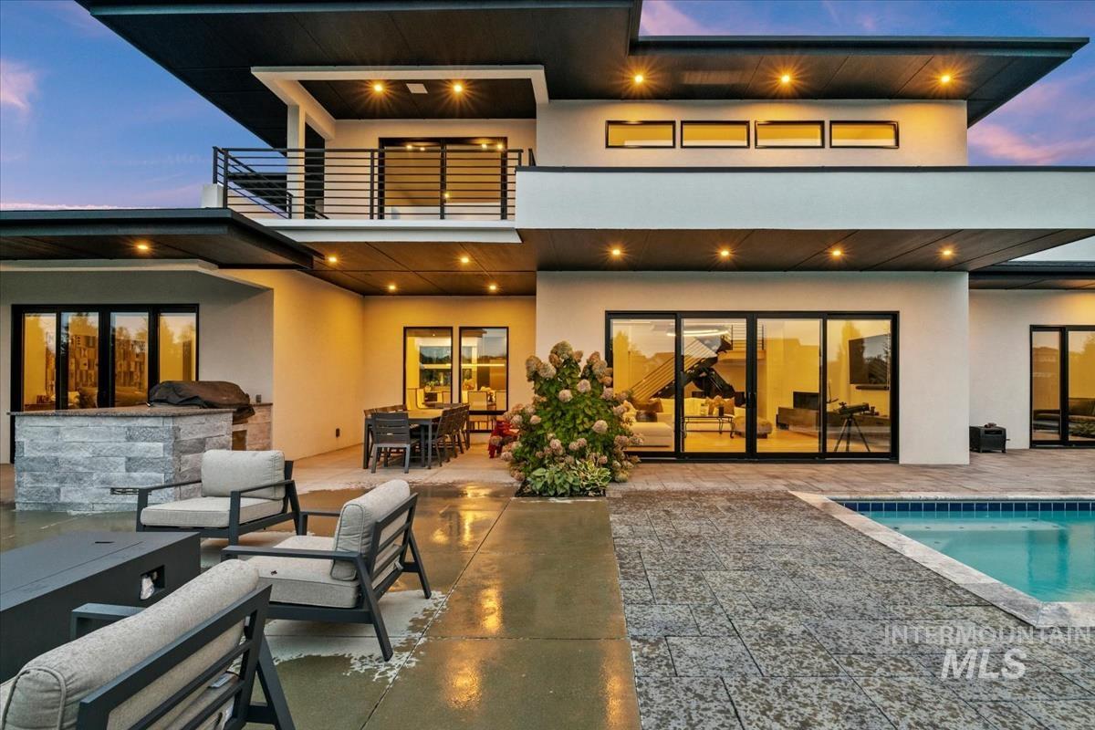 1436 W Windbreaker Lane