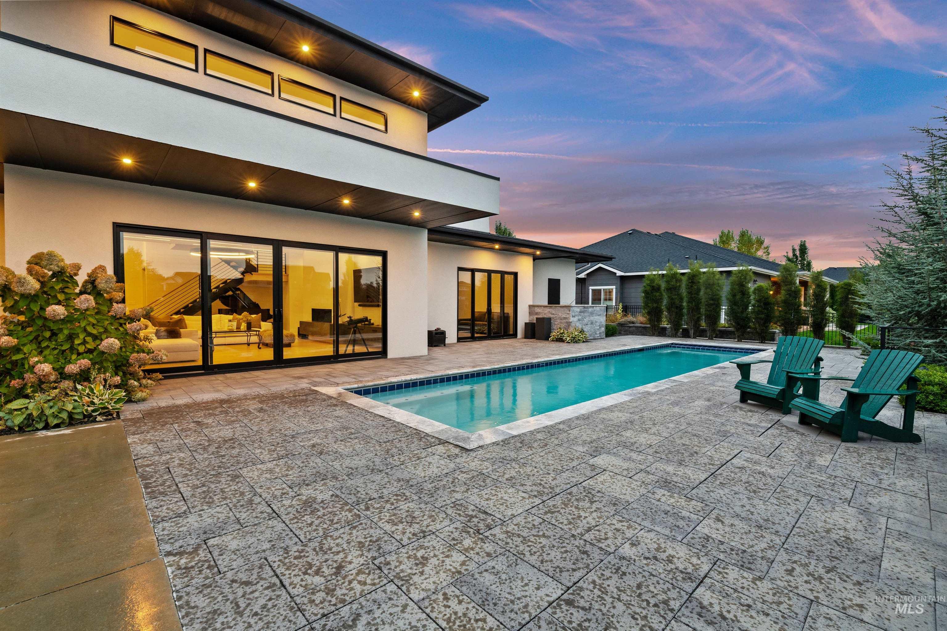 1436 W Windbreaker Lane