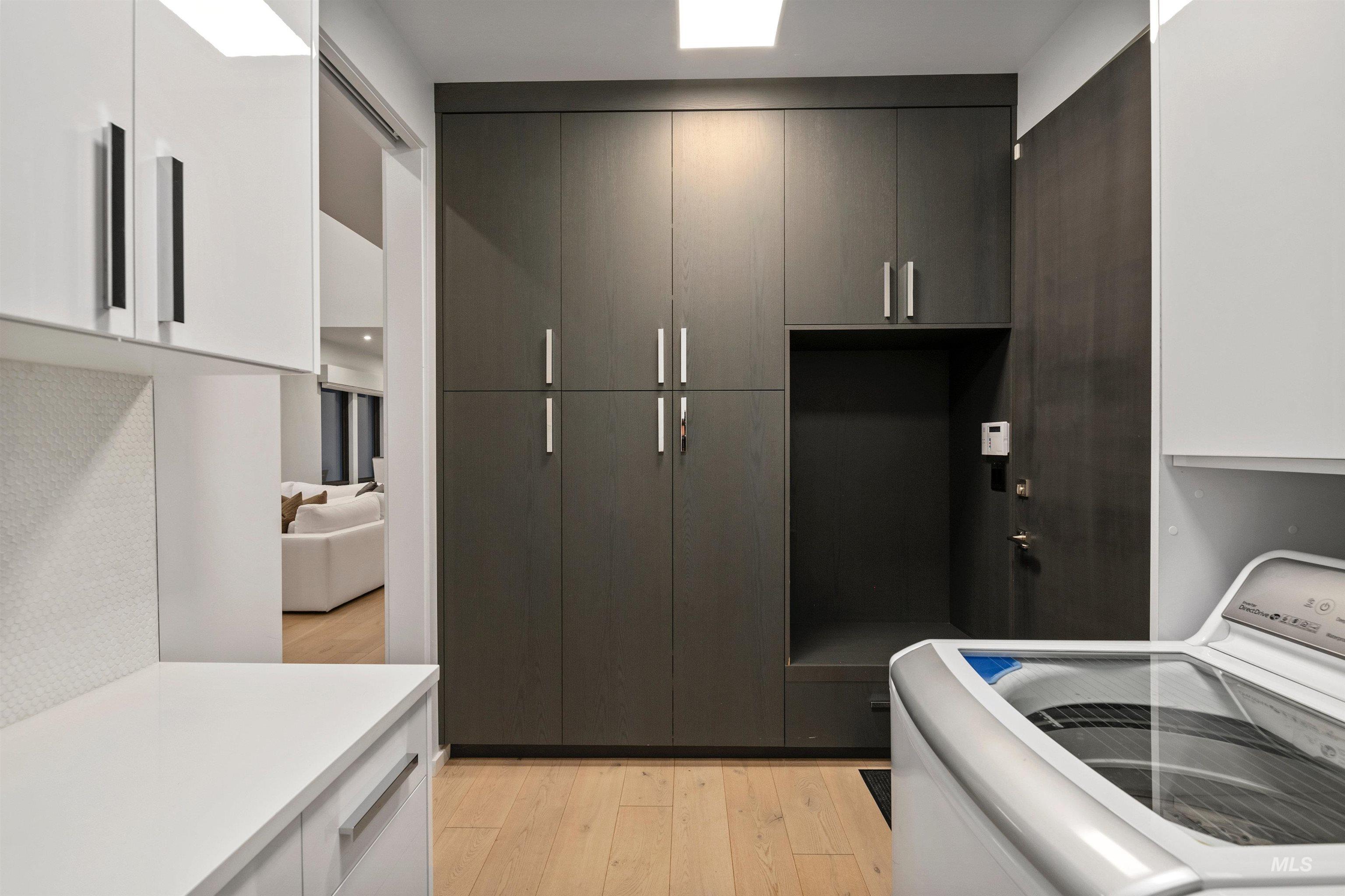 1436 W Windbreaker Lane