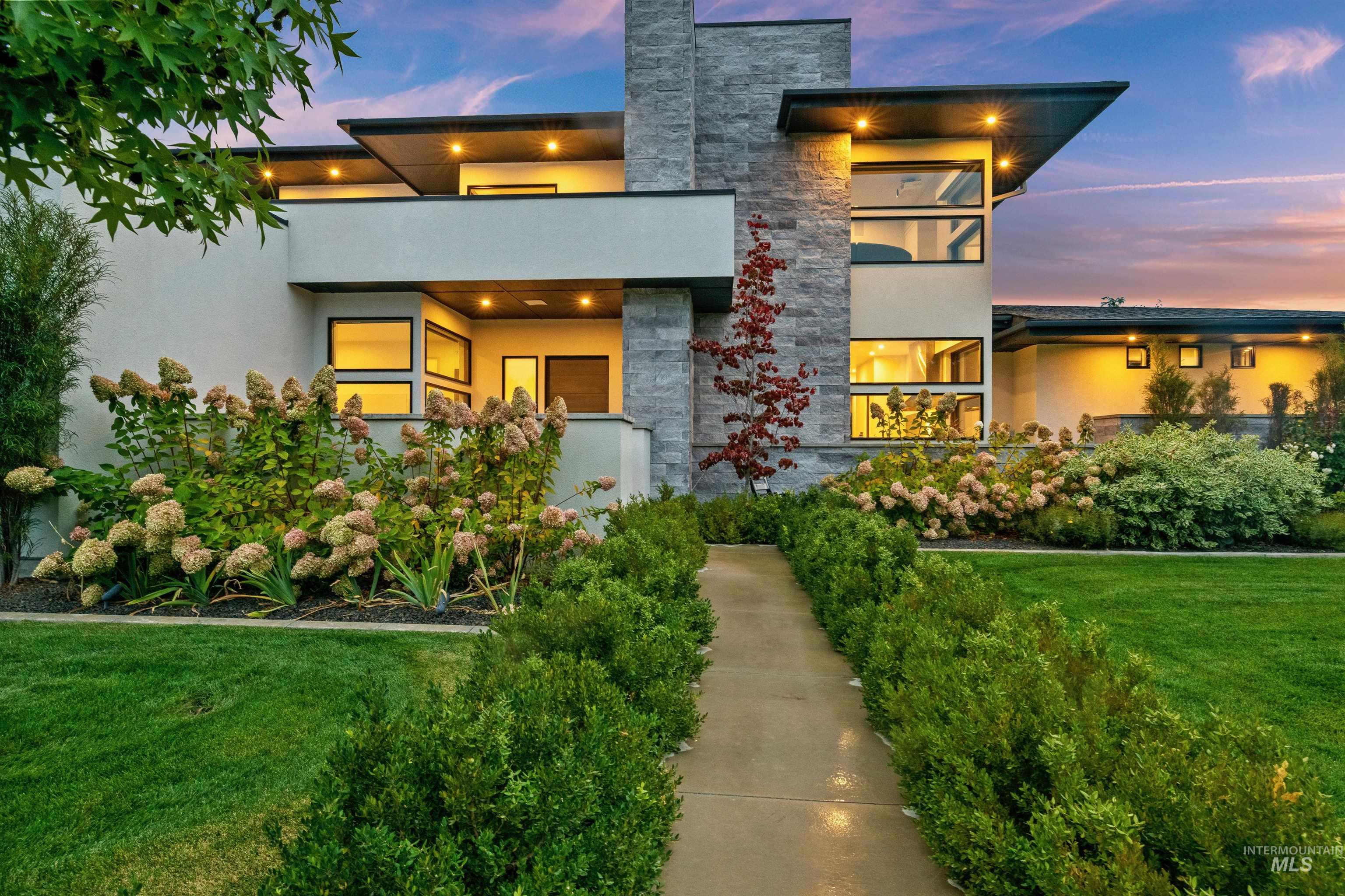 1436 W Windbreaker Lane