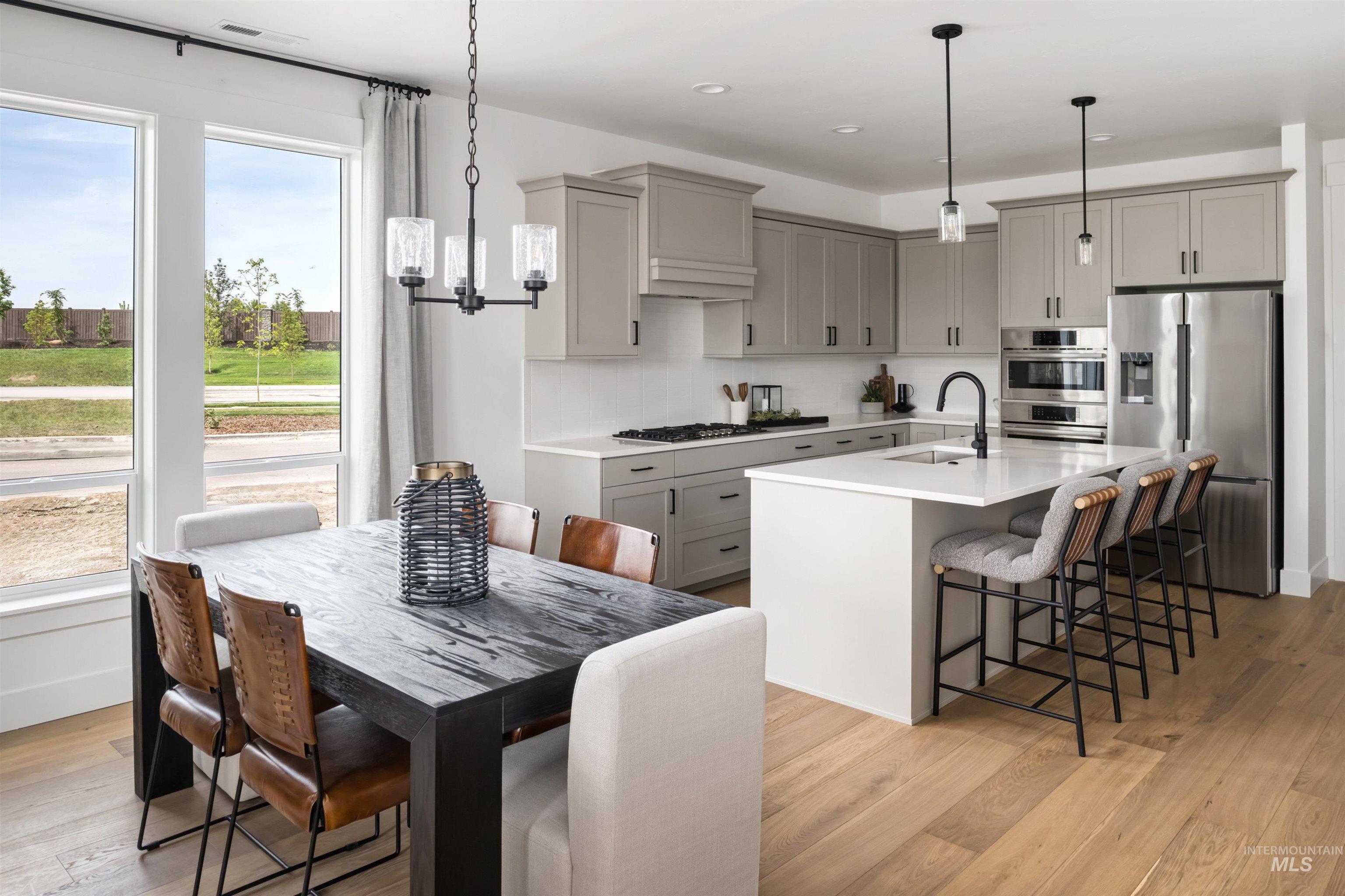 2158 W W Freya Court