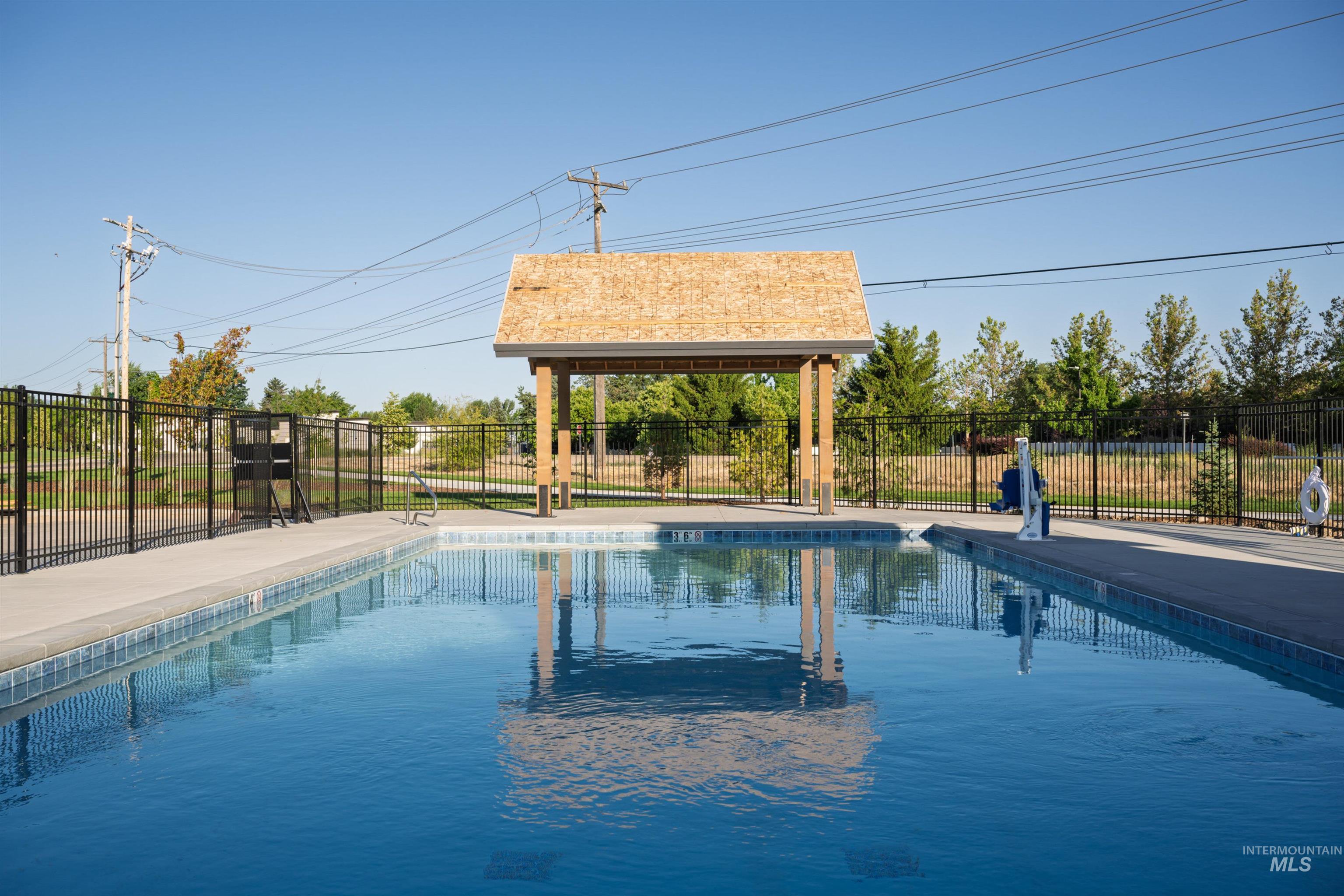 2158 W W Freya Court