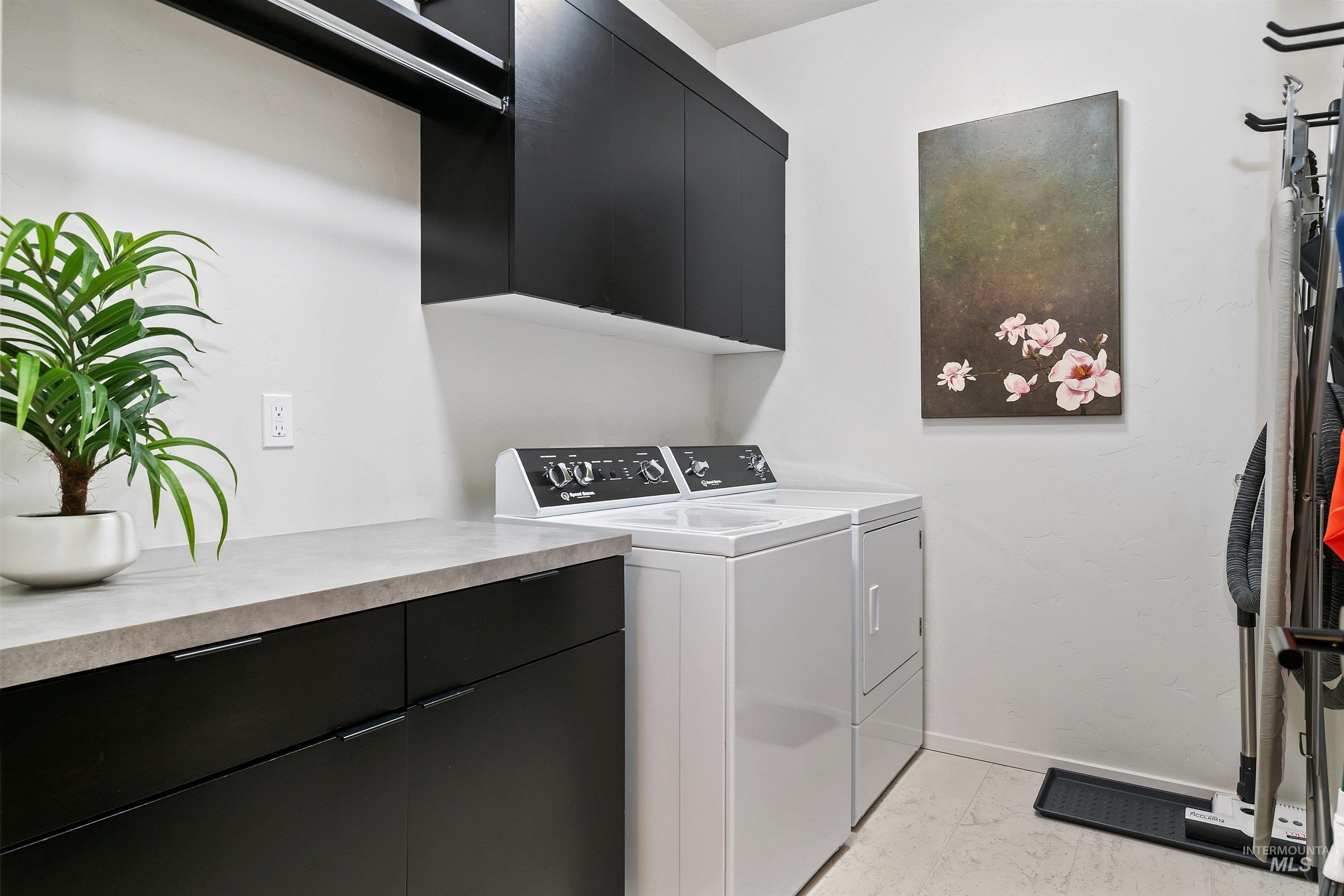 1873 W Oakhampton Drive