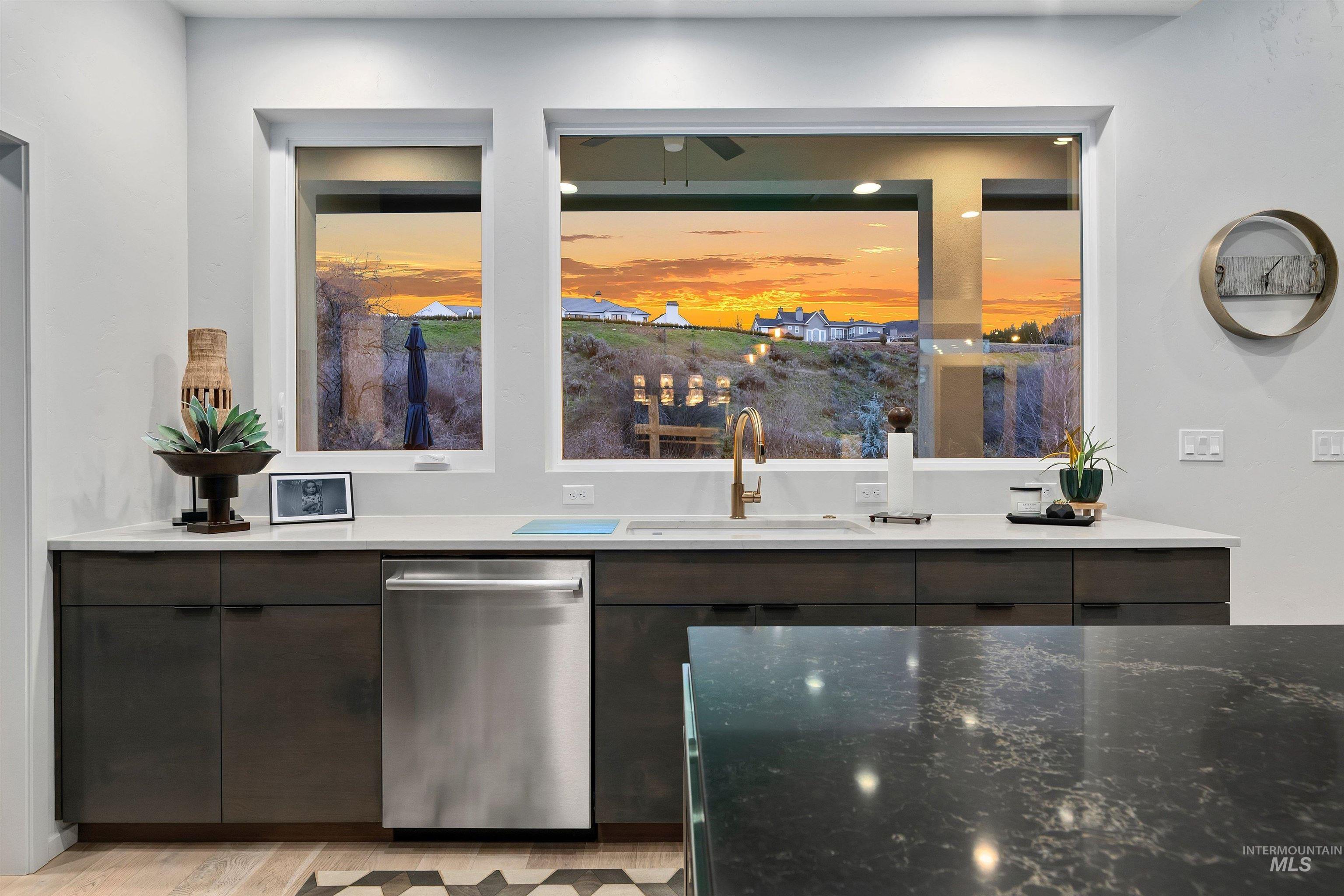 1873 W Oakhampton Drive