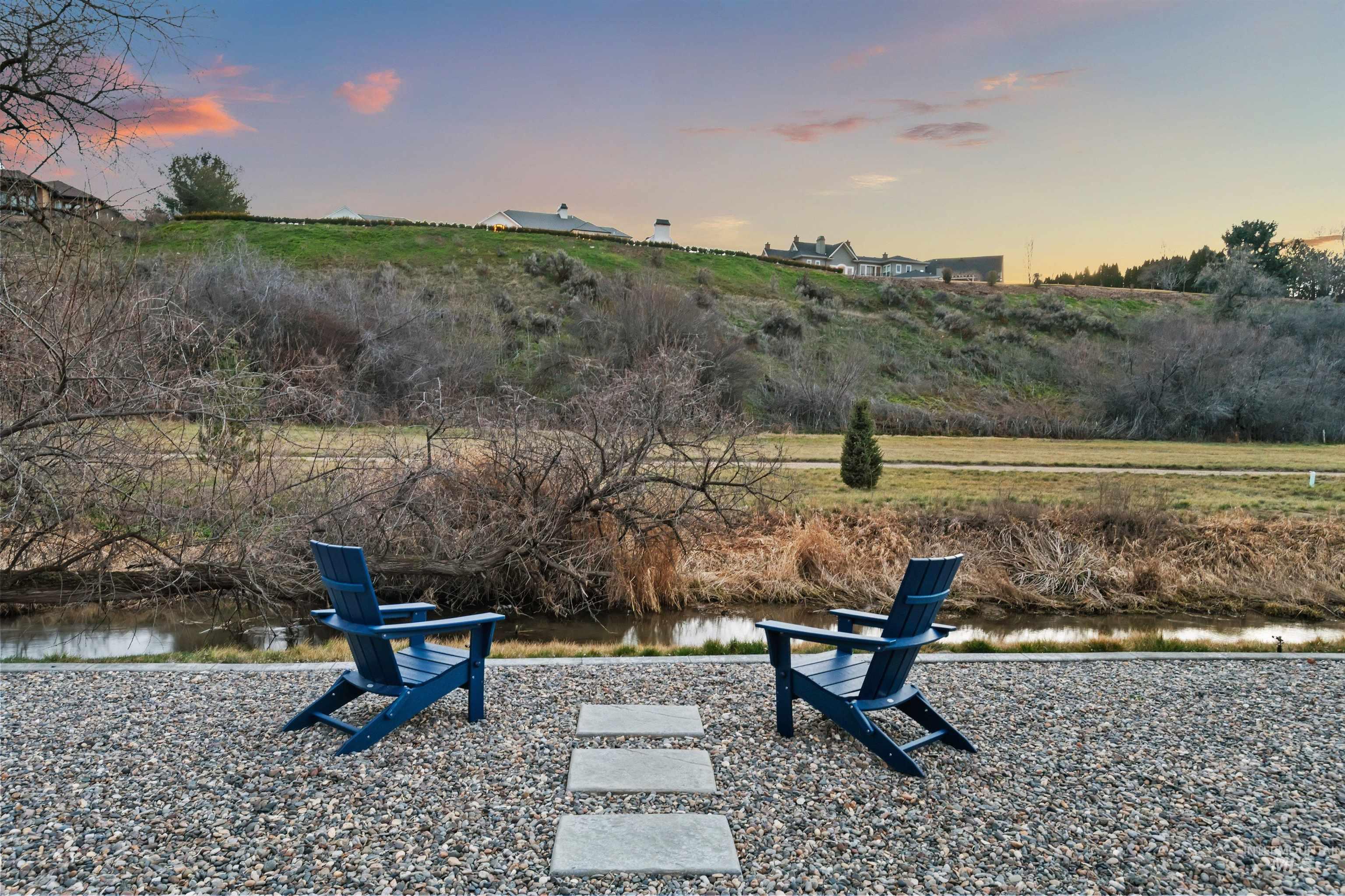 1873 W Oakhampton Drive