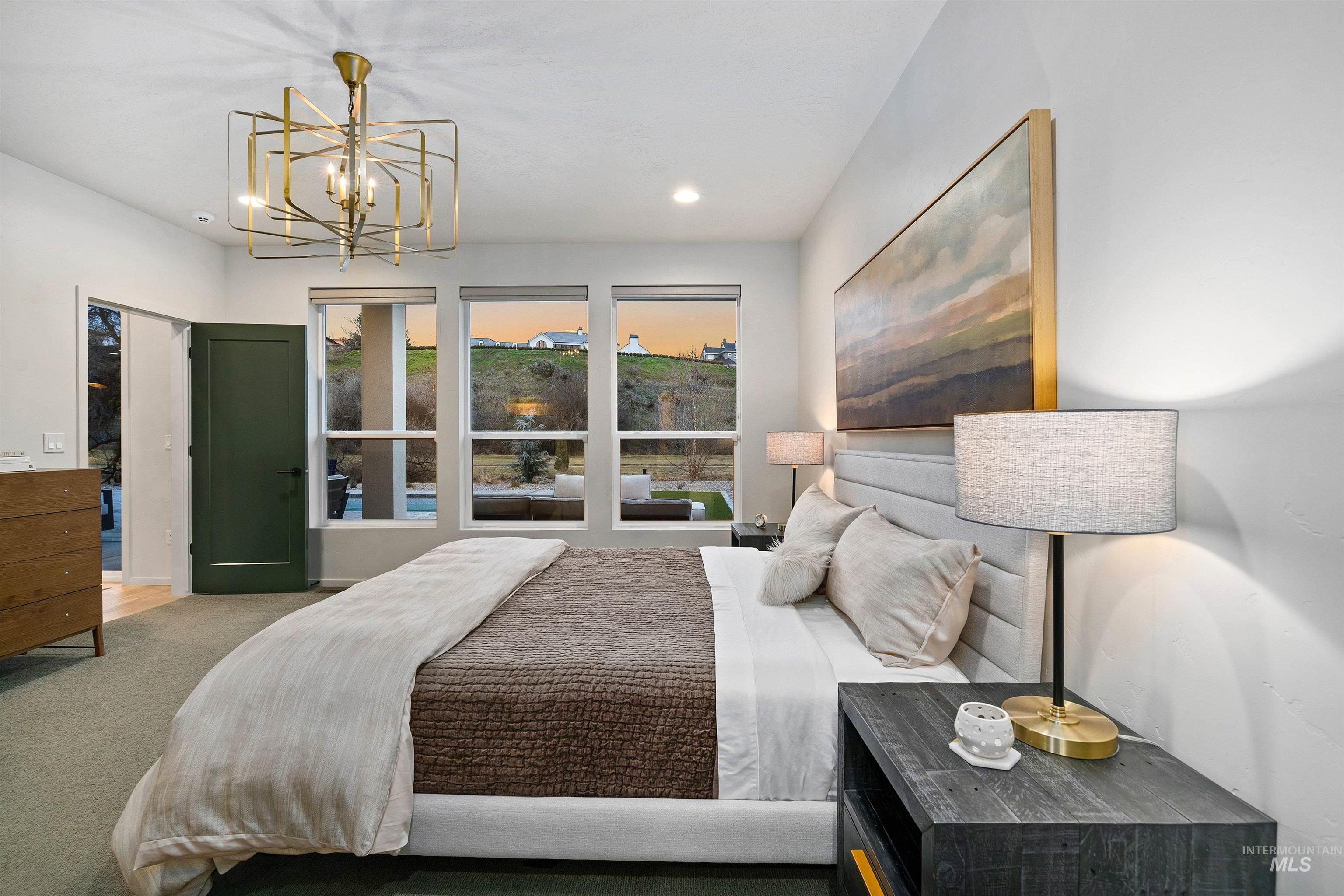 1873 W Oakhampton Drive