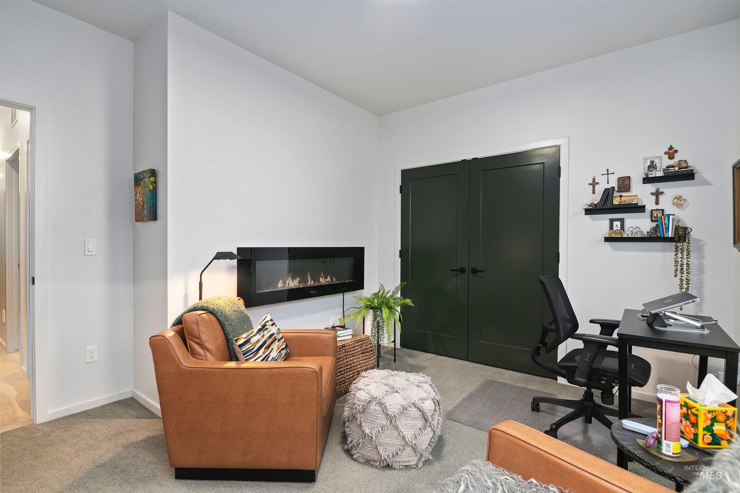 1873 W Oakhampton Drive