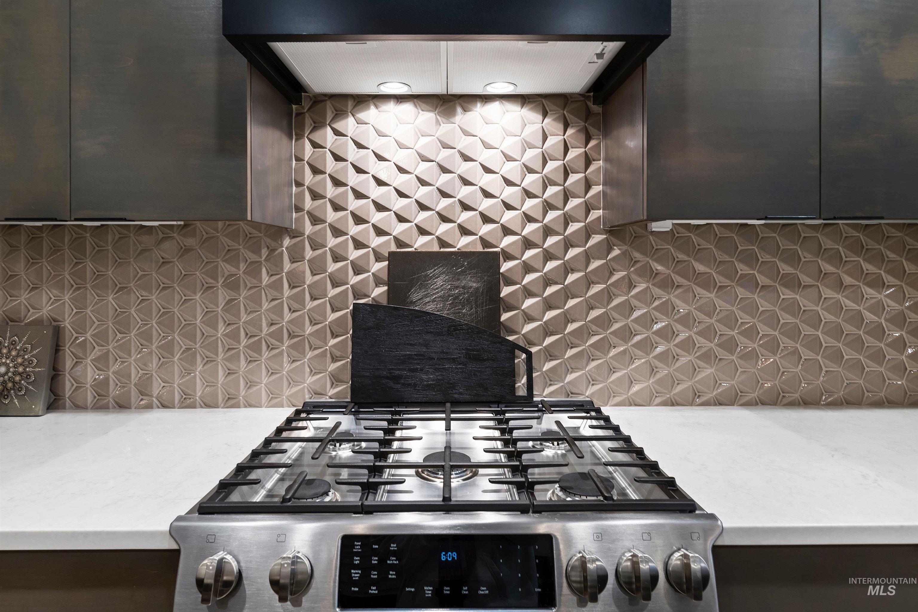 1873 W Oakhampton Drive