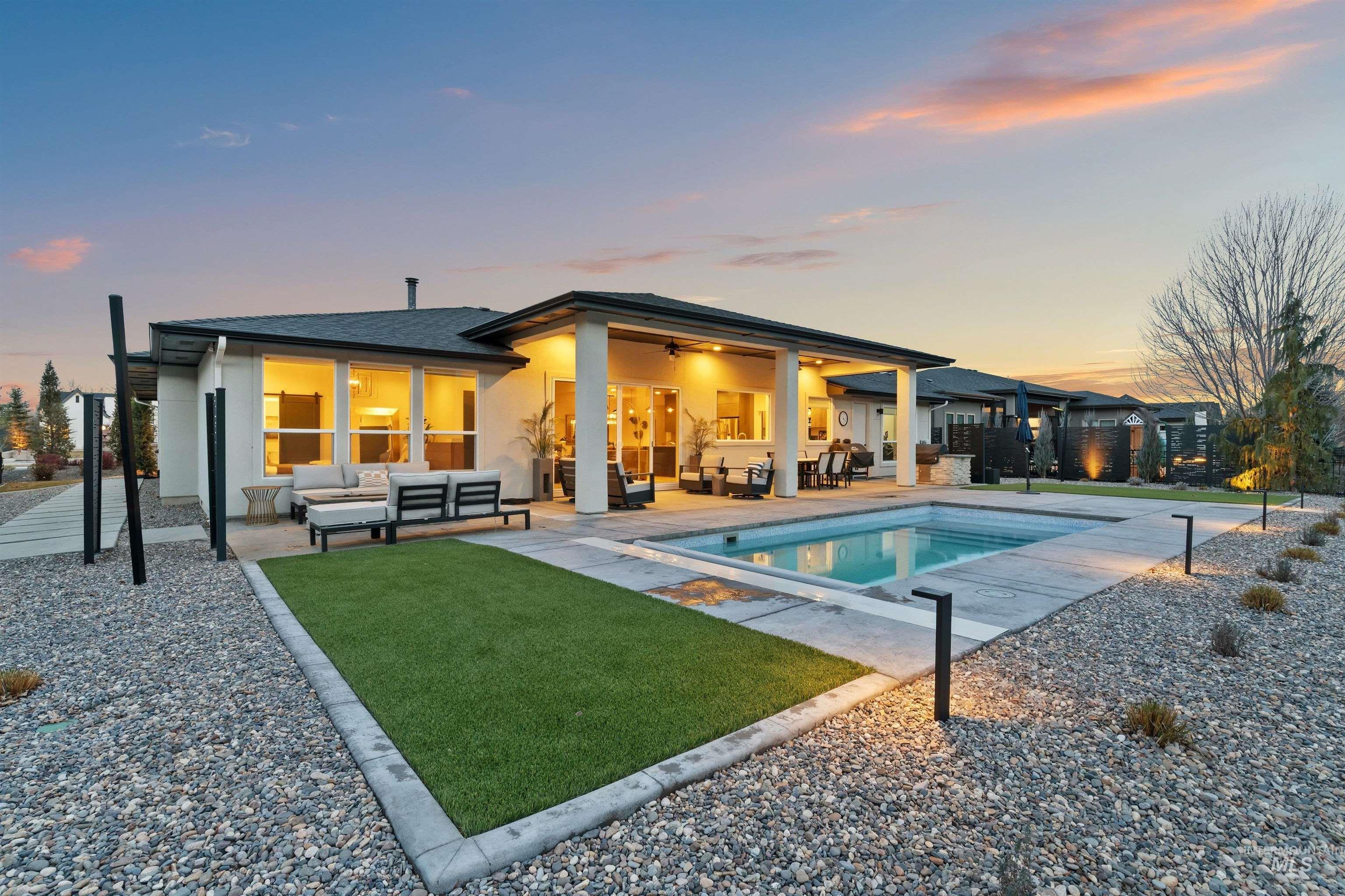 1873 W Oakhampton Drive