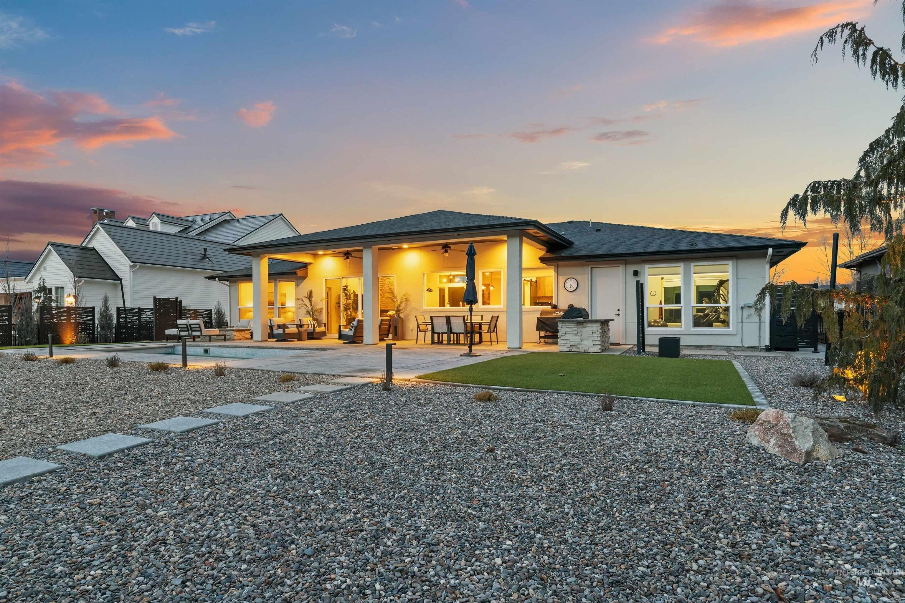 1873 W Oakhampton Drive