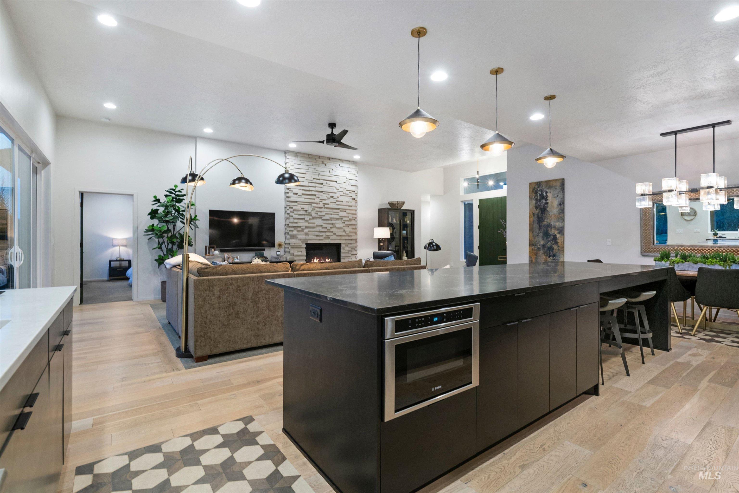 1873 W Oakhampton Drive