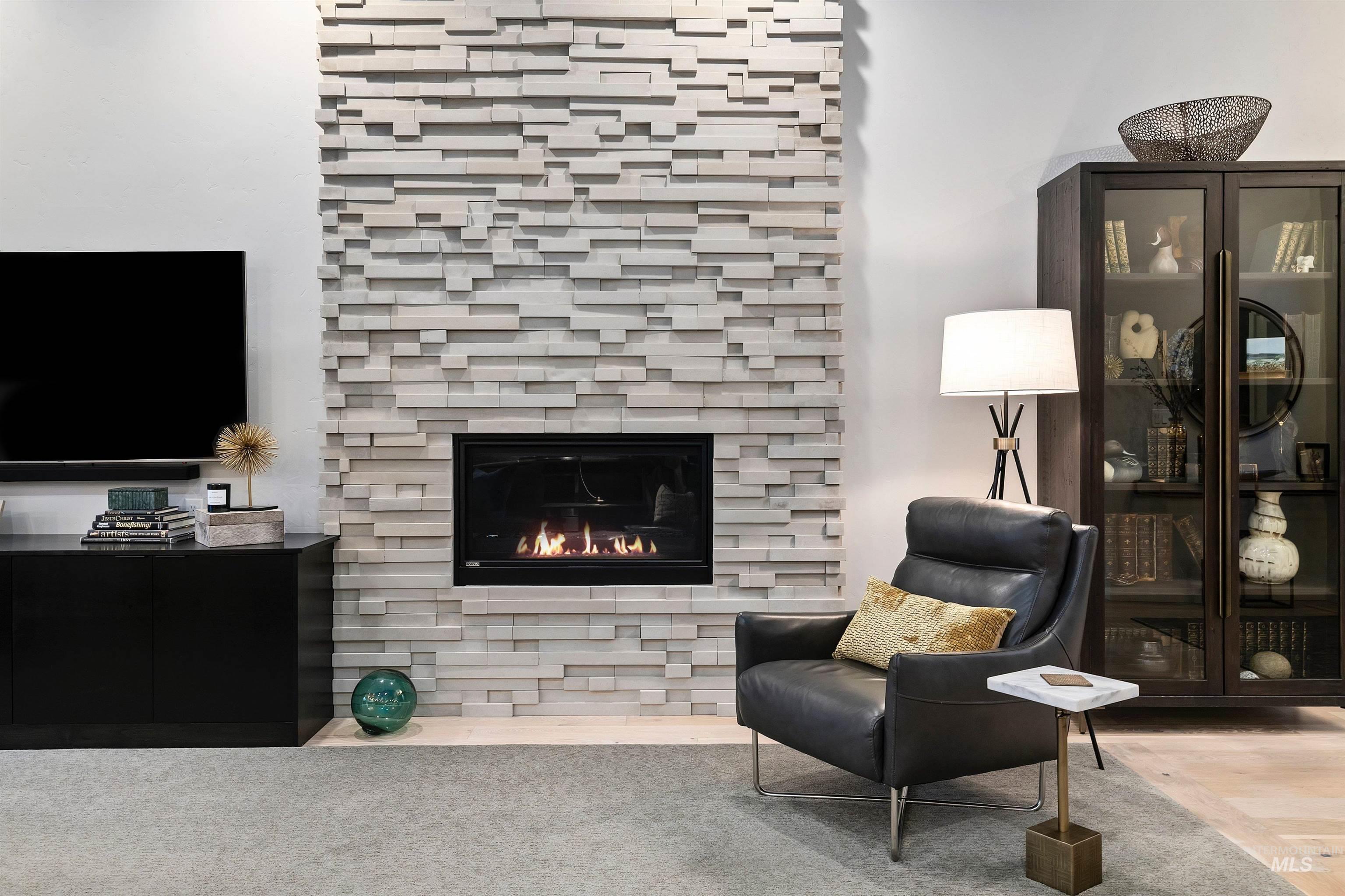 1873 W Oakhampton Drive