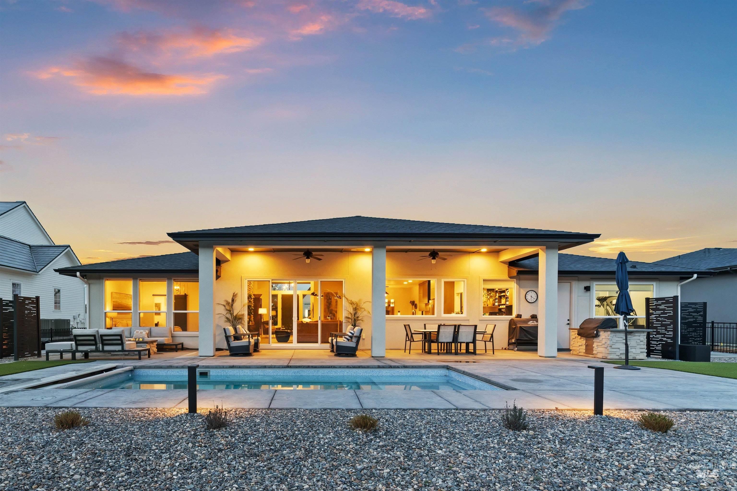 1873 W Oakhampton Drive