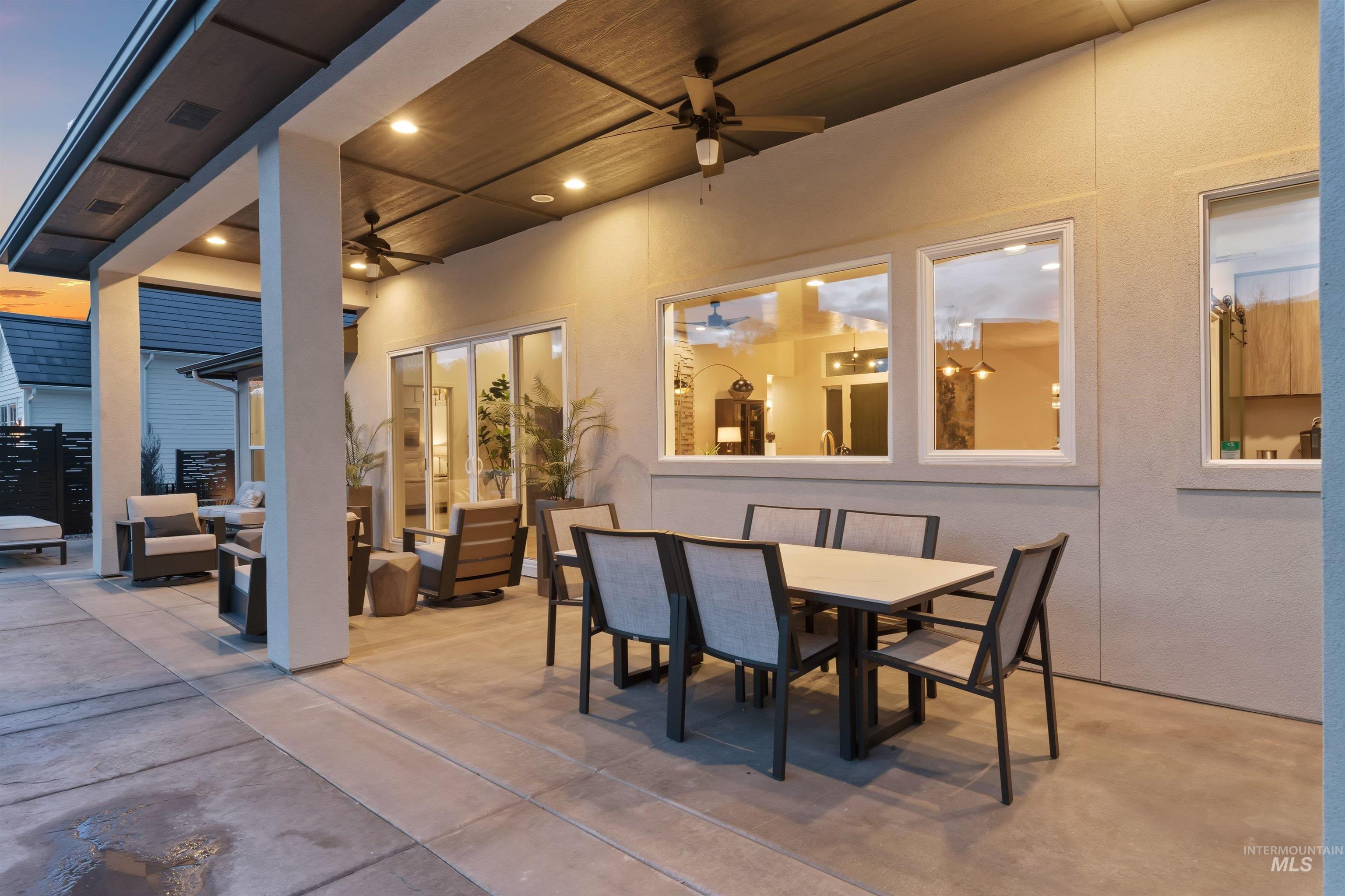 1873 W Oakhampton Drive