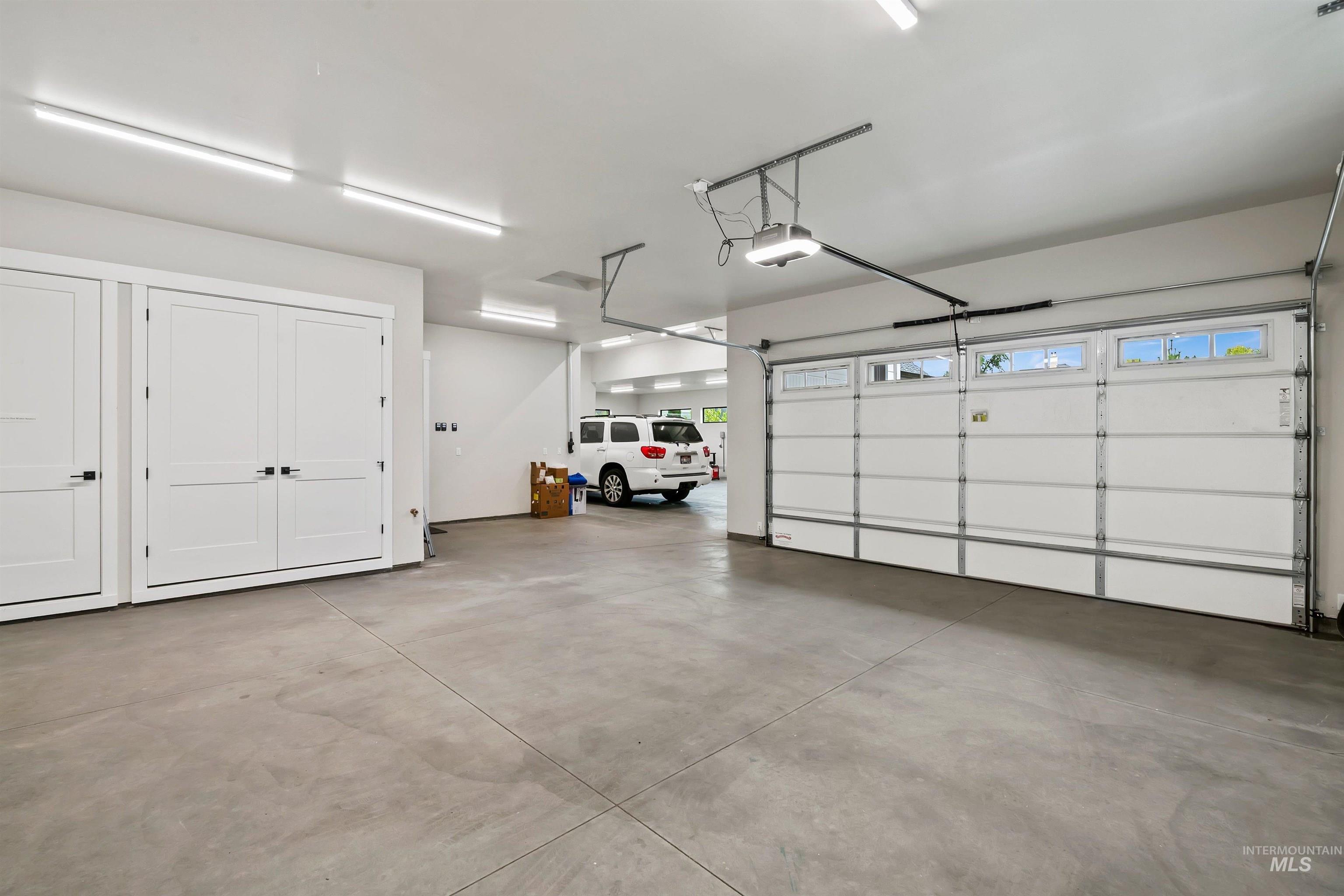 2270 S Trout Stone Way