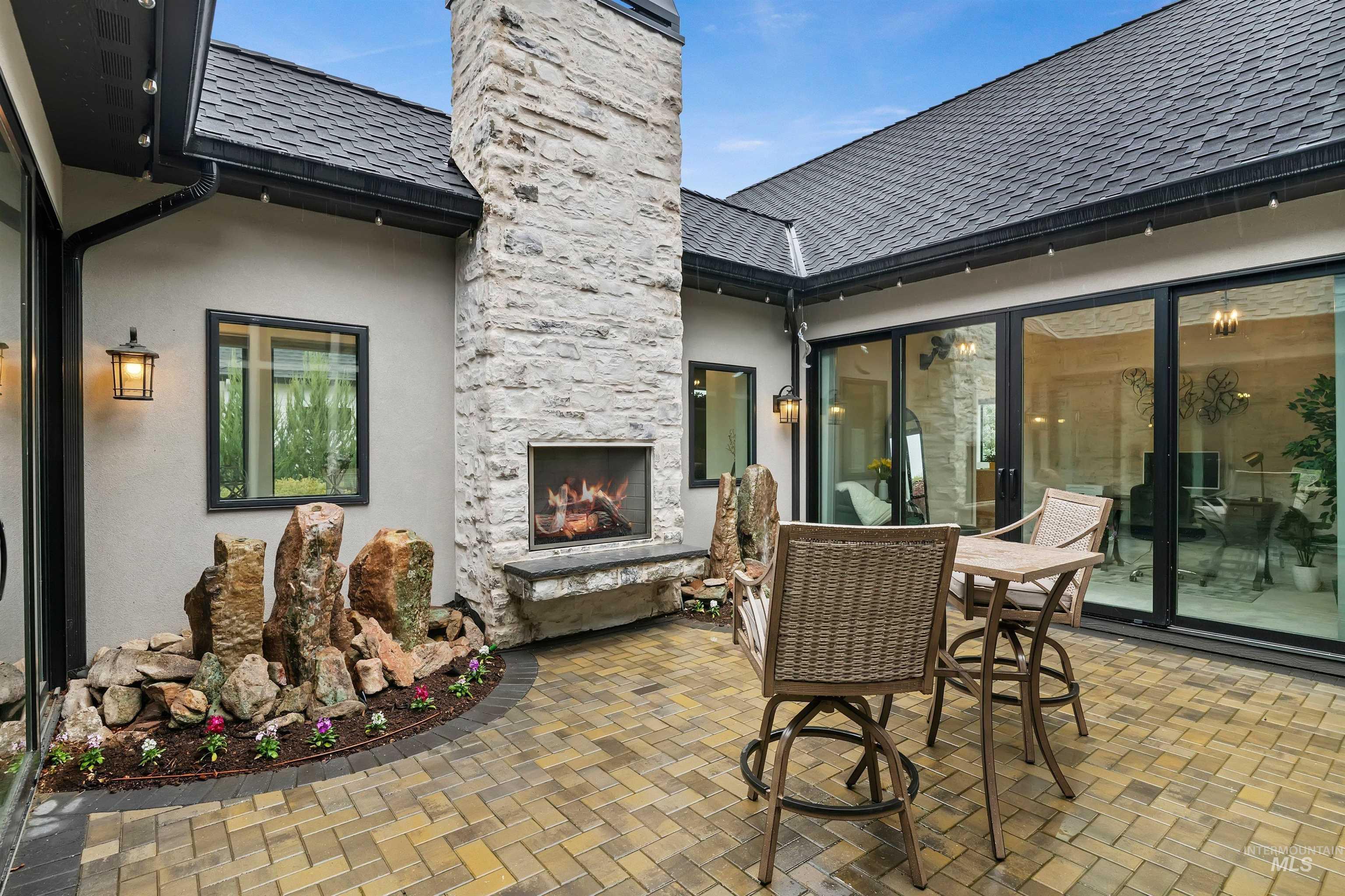 2270 S Trout Stone Way