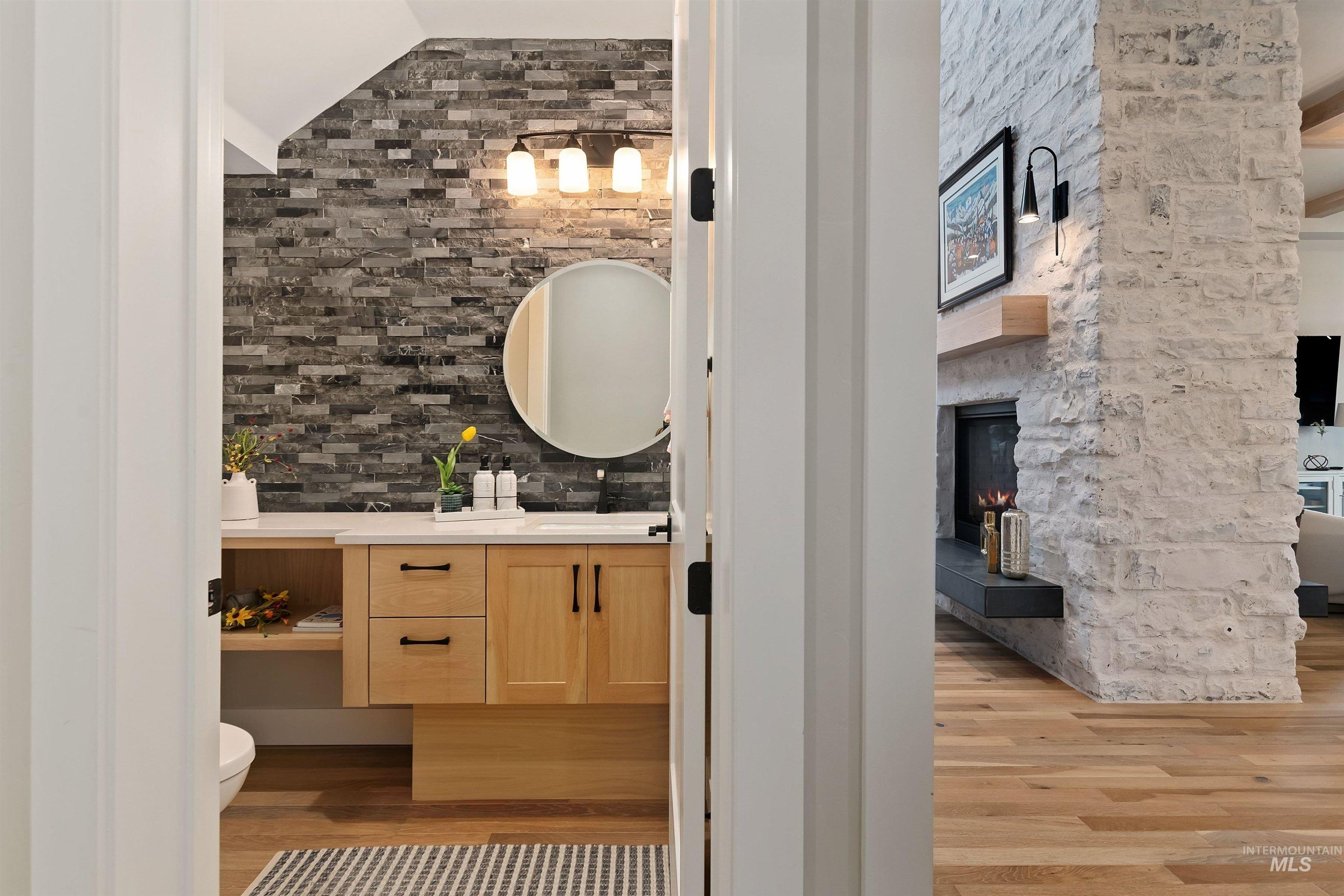 2270 S Trout Stone Way