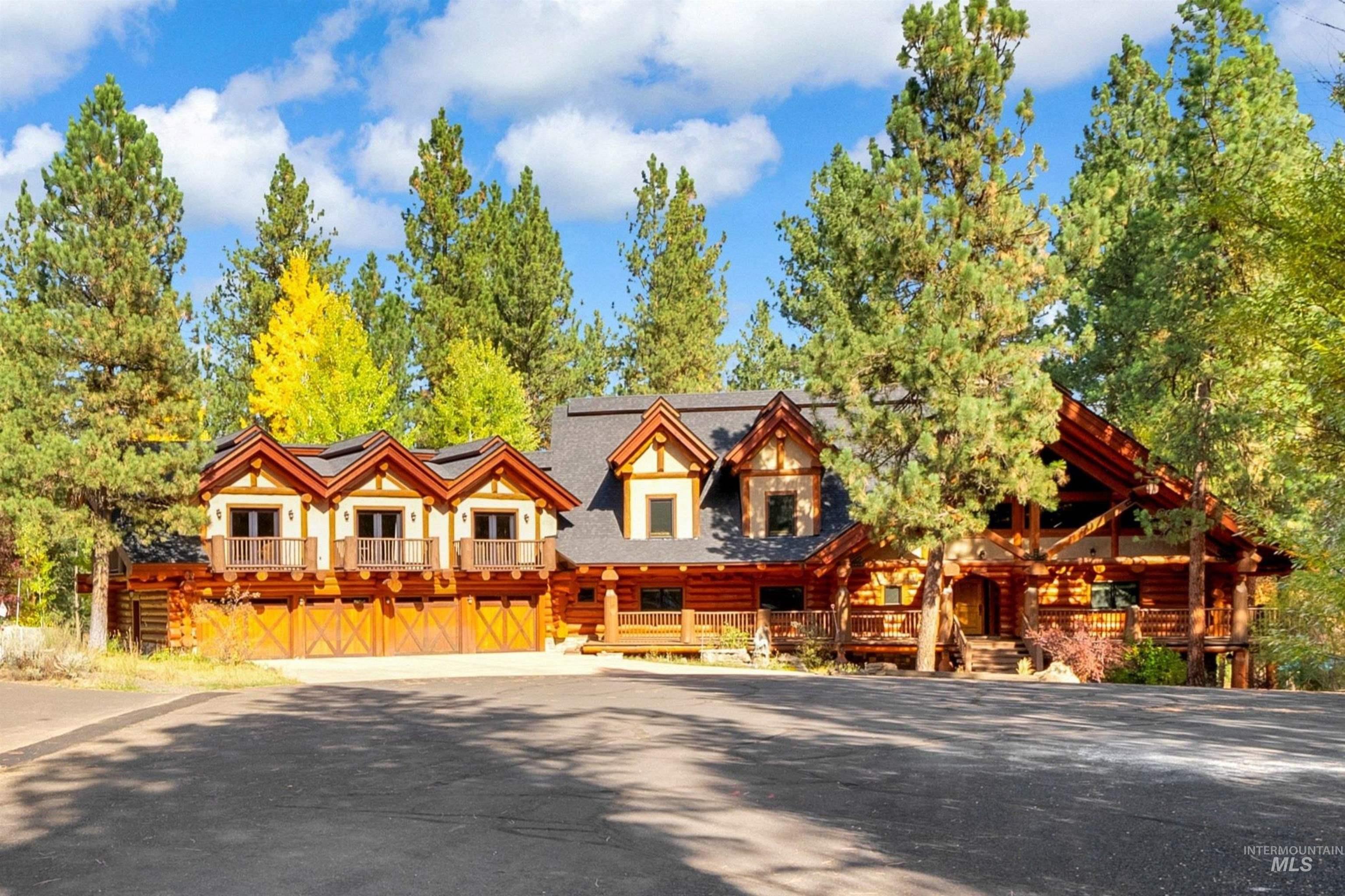 2732 Casper Court