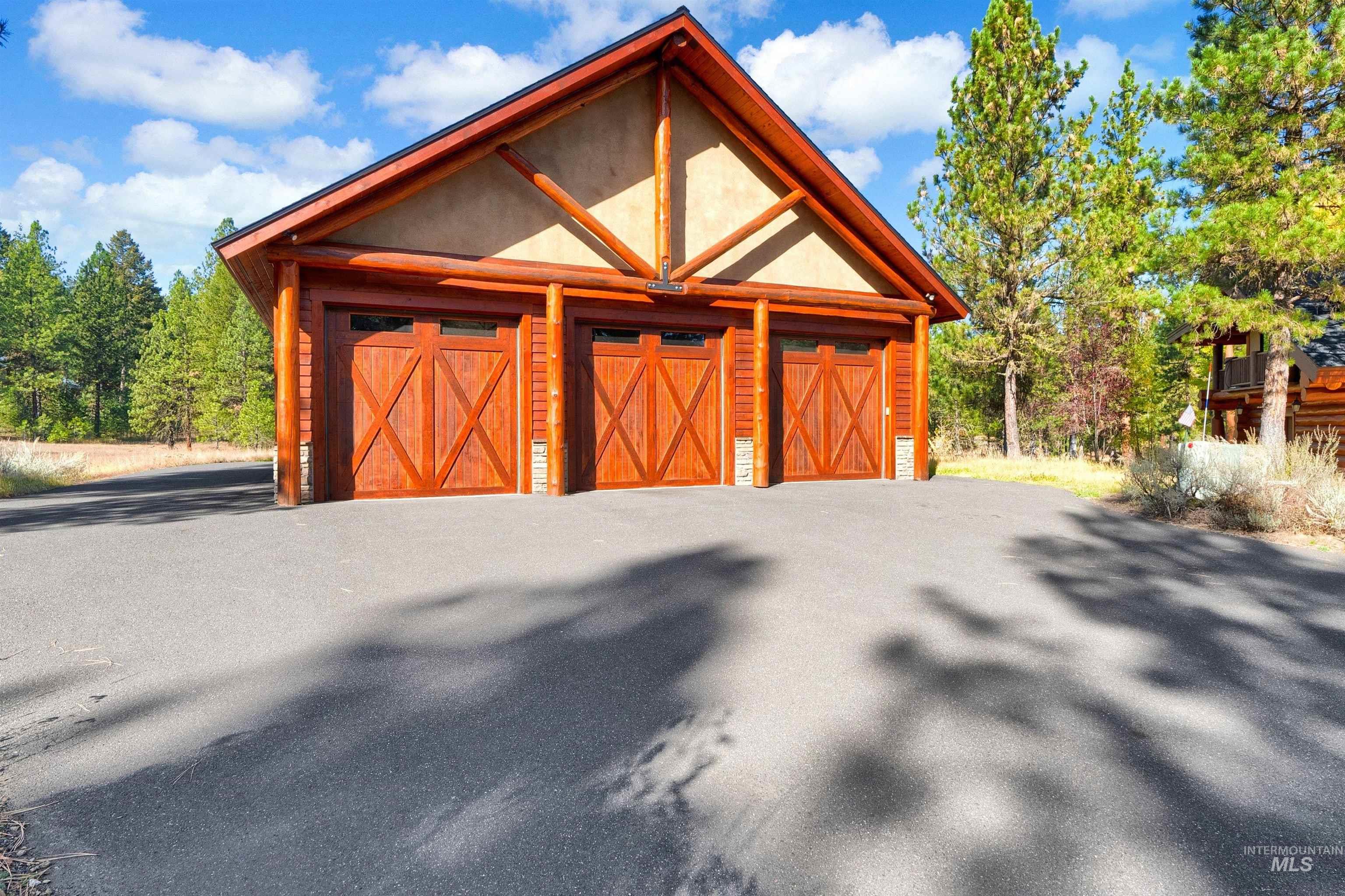 2732 Casper Court