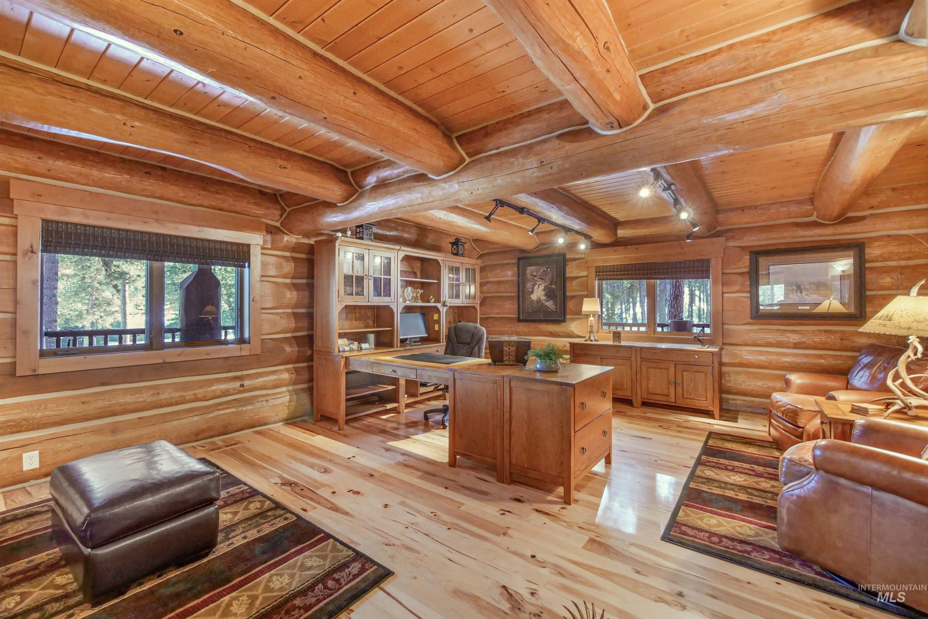 2732 Casper Court