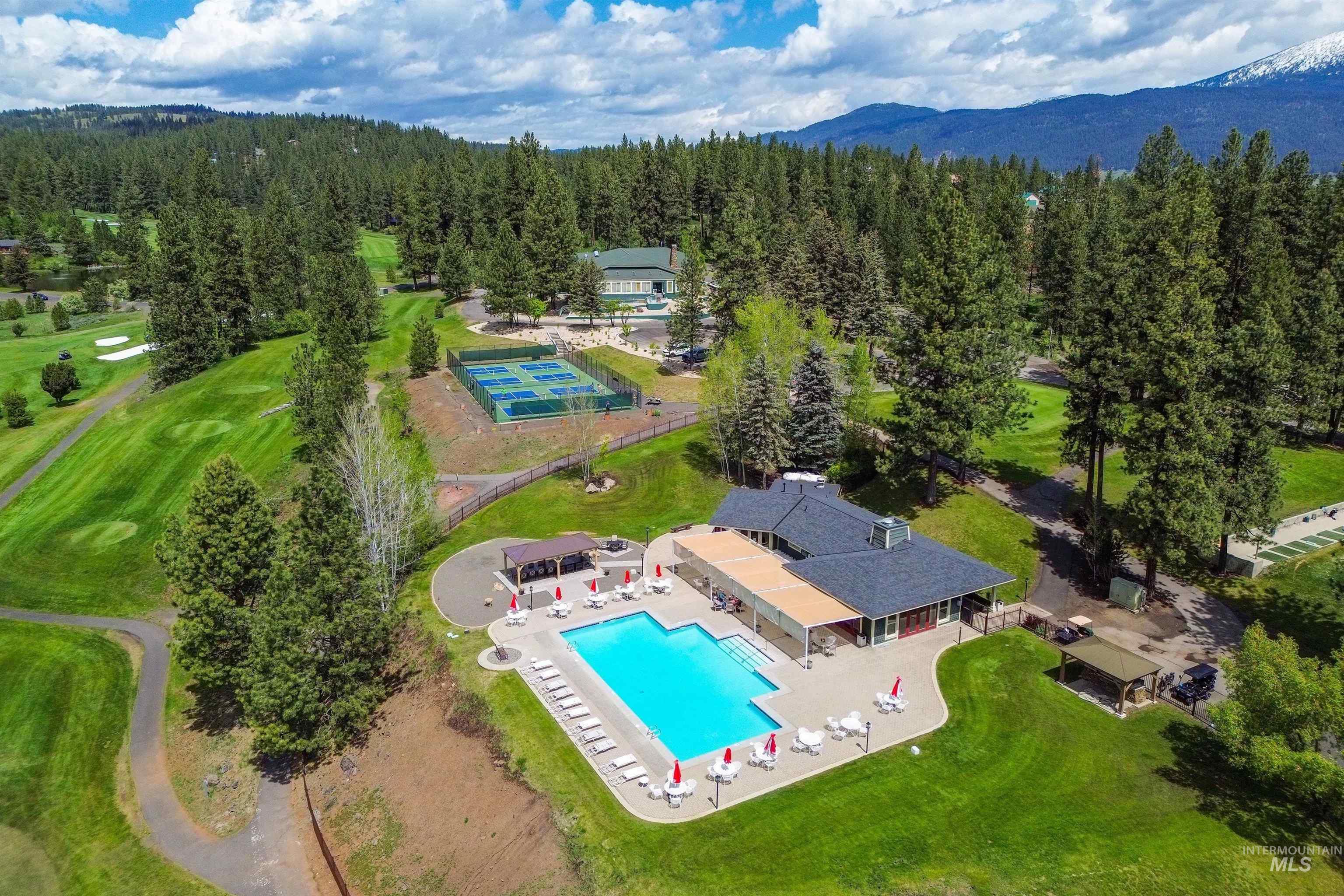 2732 Casper Court