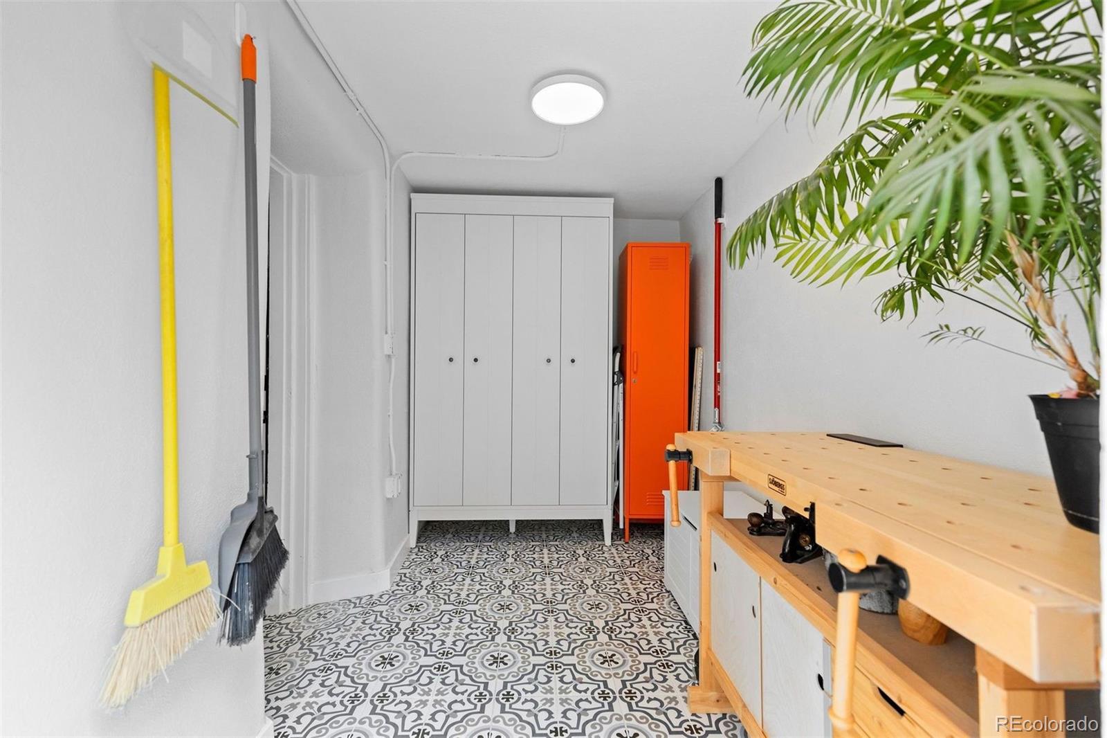 1101 Gaylord Street Unit: 1