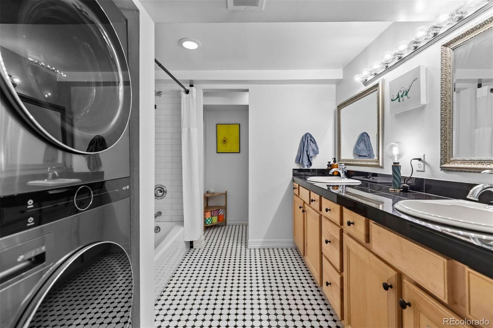 1101 Gaylord Street Unit: 1
