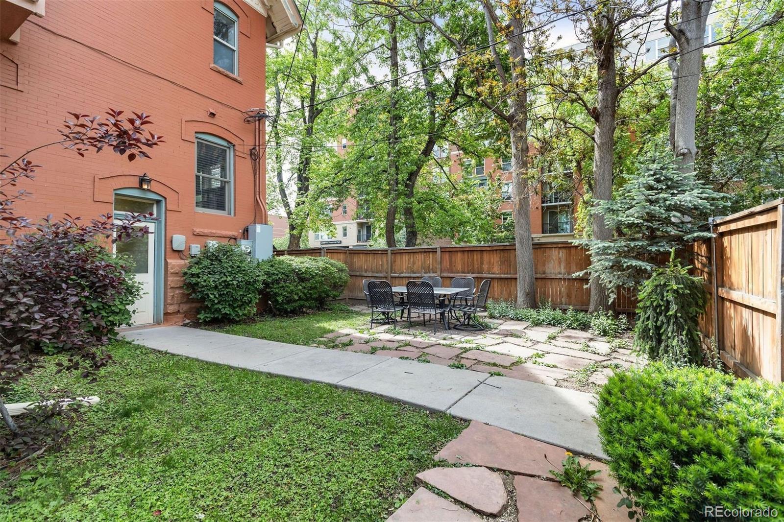 1101 Gaylord Street Unit: 1