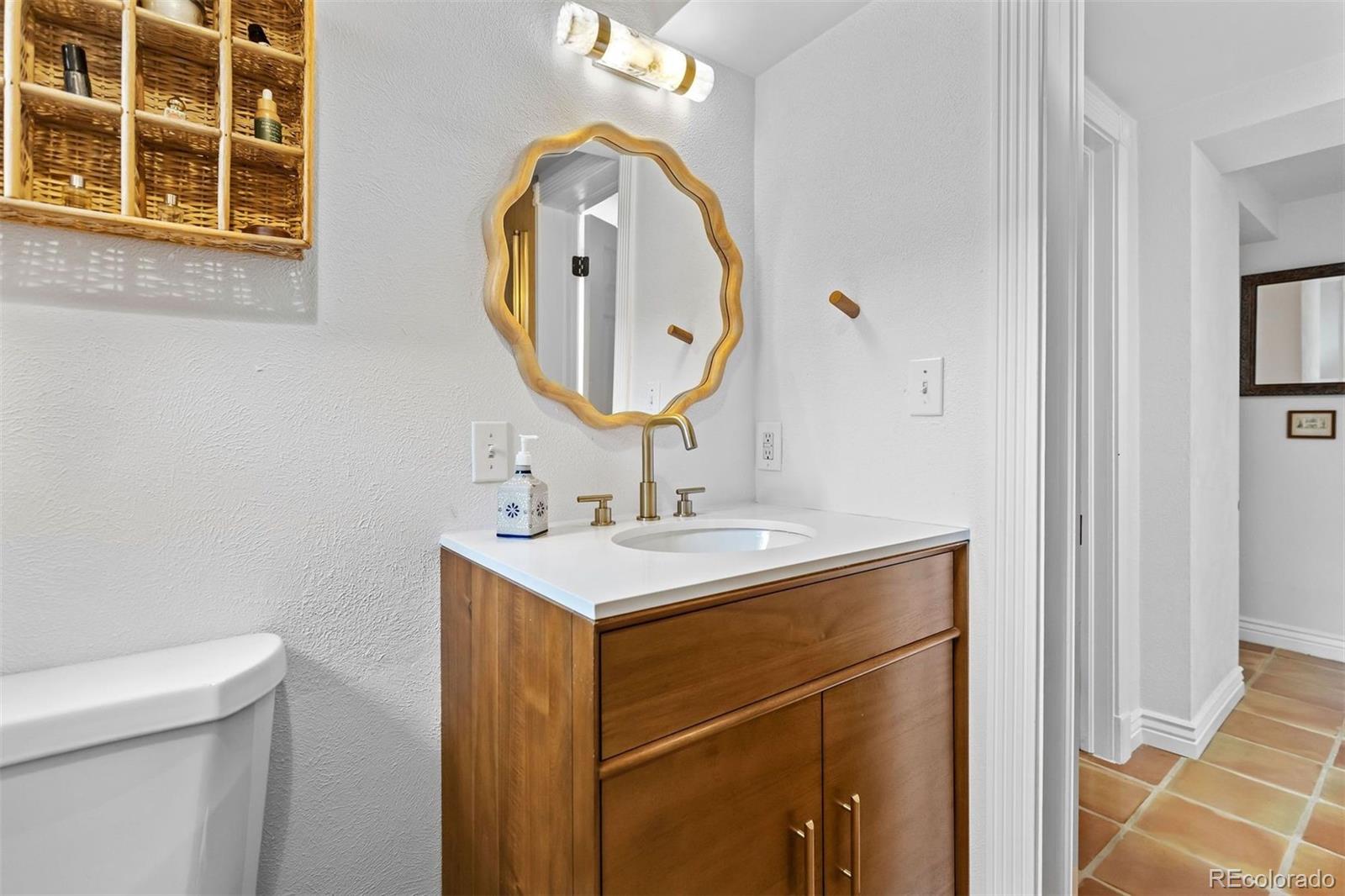 1101 Gaylord Street Unit: 1