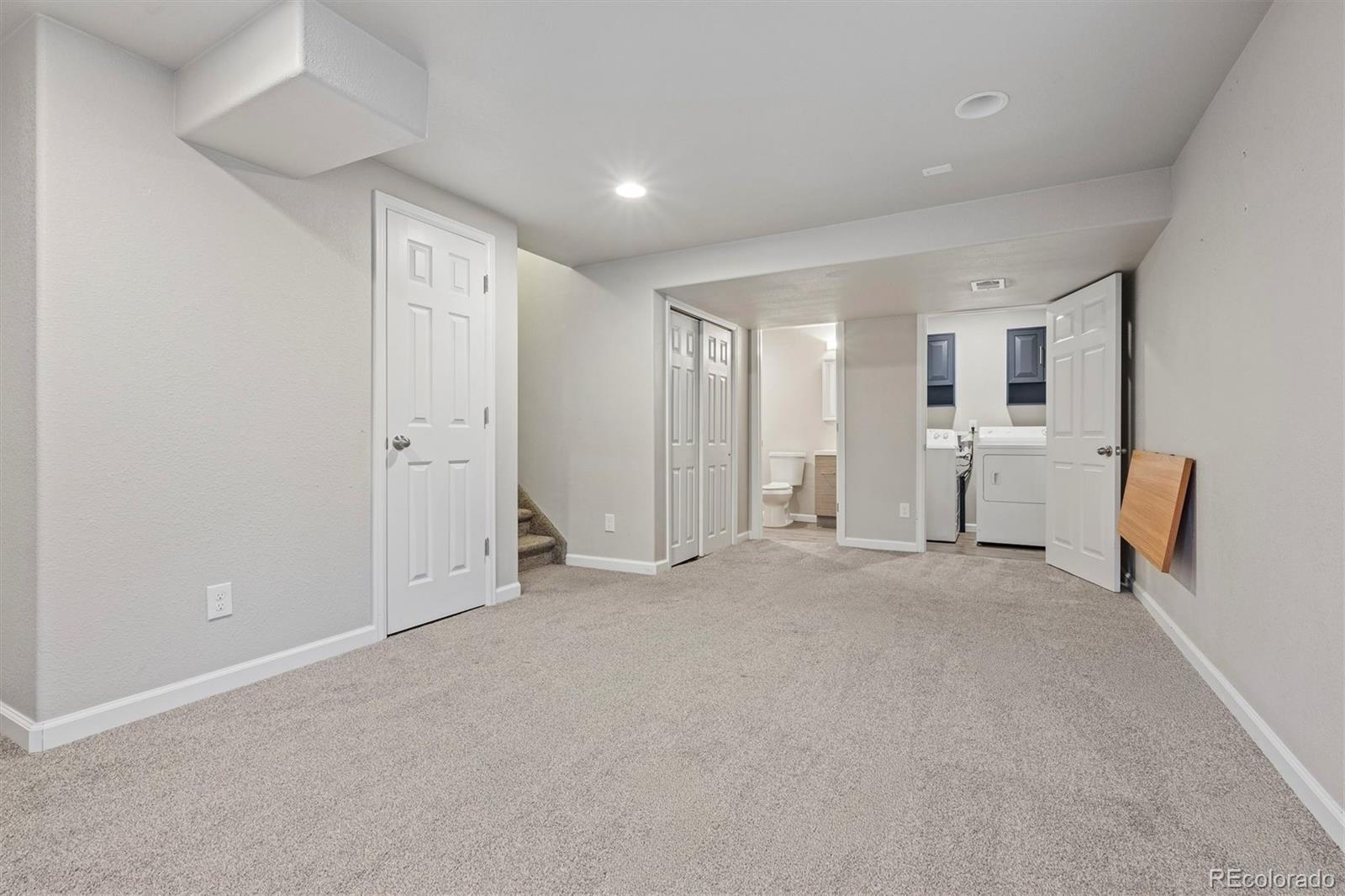10469 Hyacinth Place