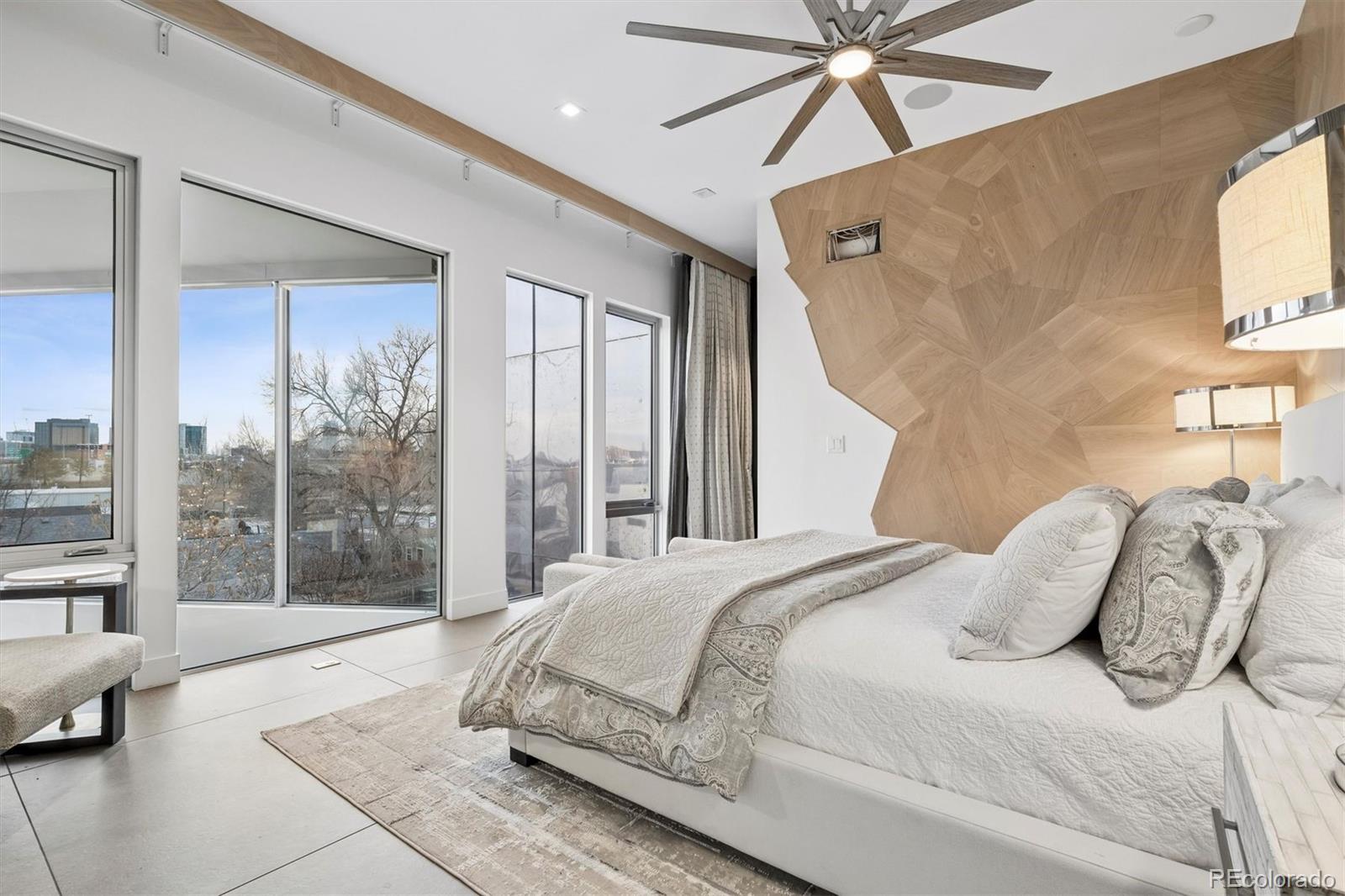 3701 Jason Street Unit: 4