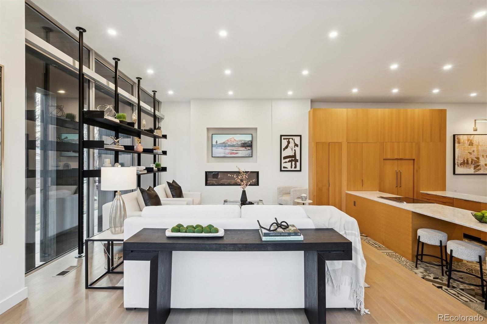 3701 Jason Street Unit: 4