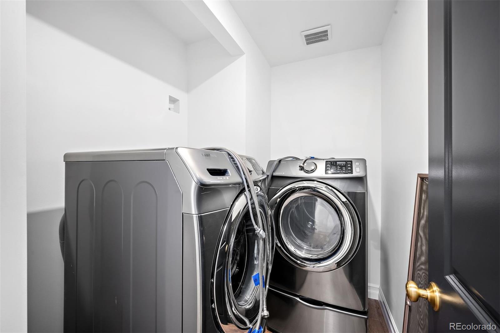 2552 E Alameda Avenue Unit: 130