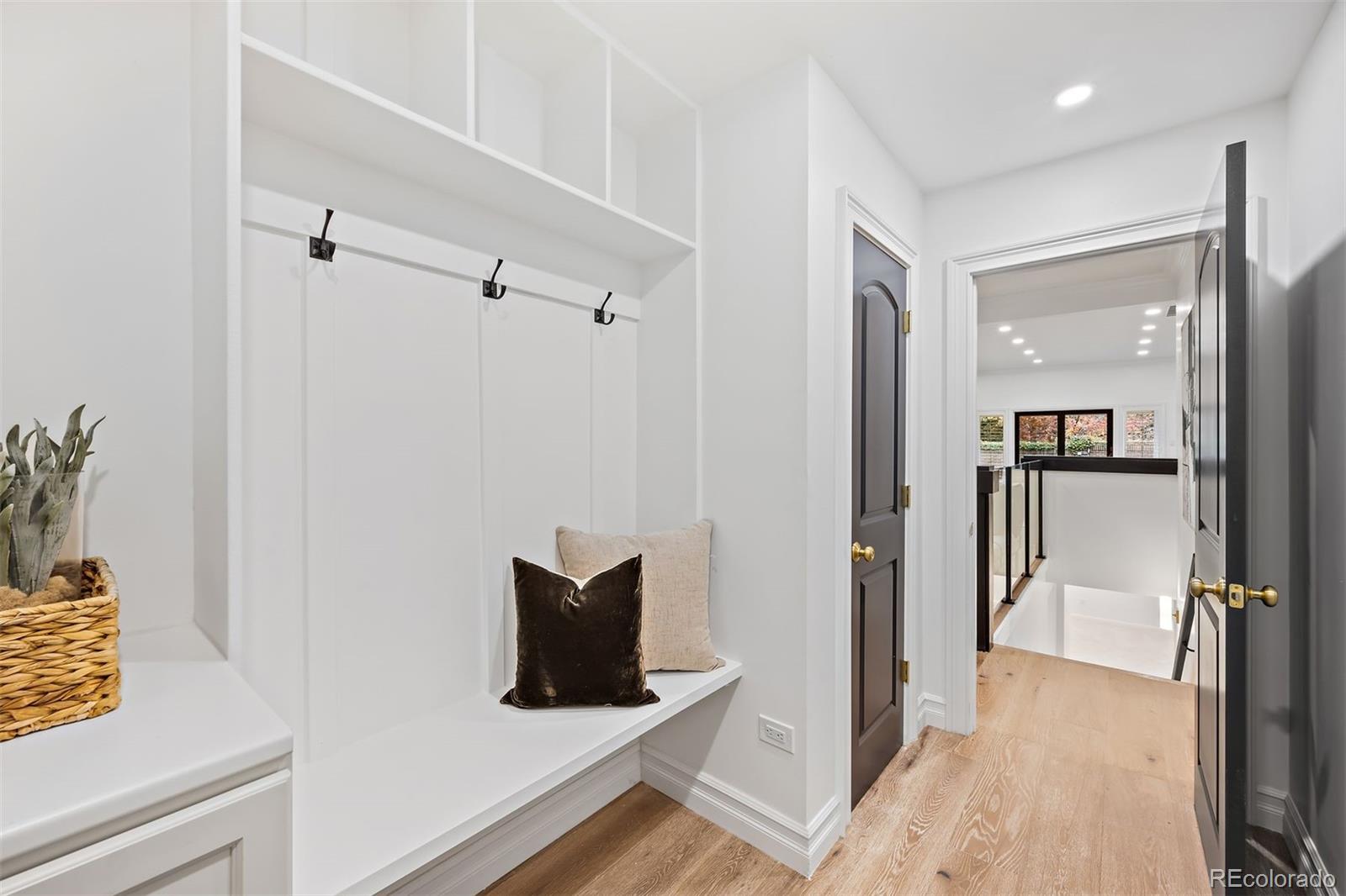 2552 E Alameda Avenue Unit: 130
