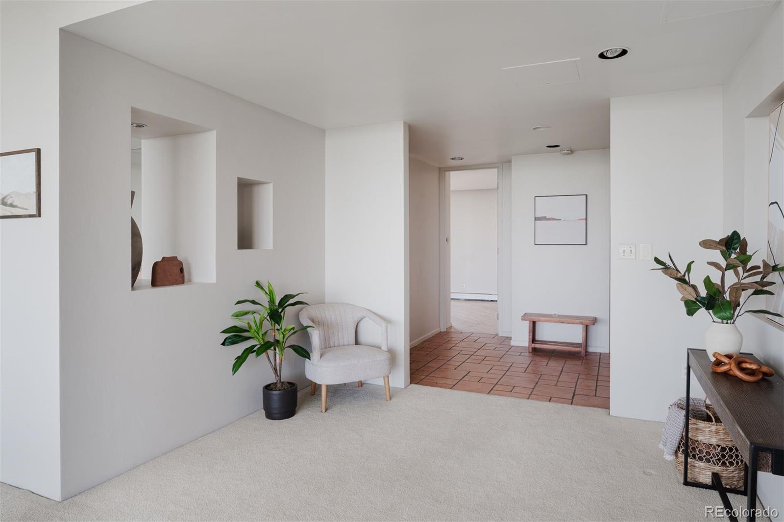 1201 N Williams Street Unit: 15A