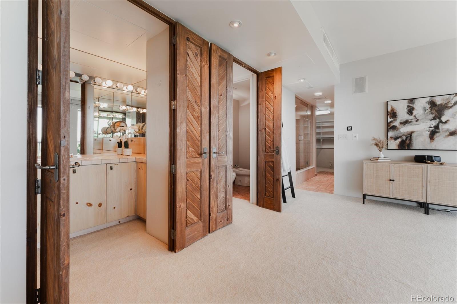 1201 N Williams Street Unit: 15A