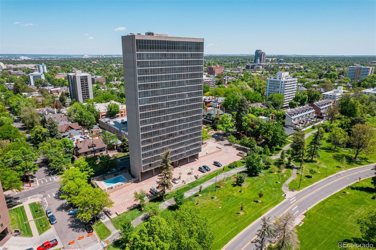 1201 N Williams Street Unit: 15A