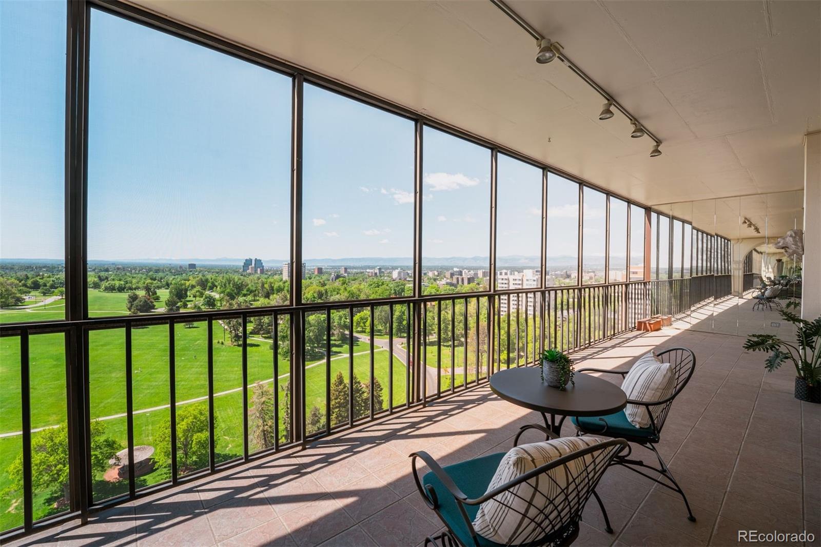 1201 N Williams Street Unit: 15A